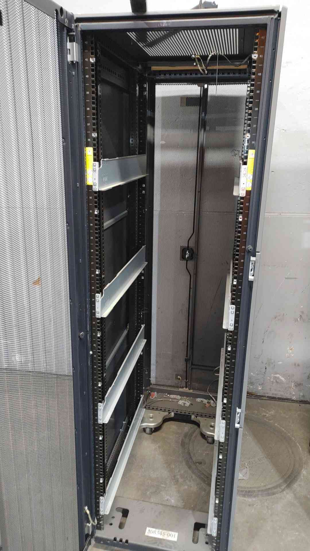 42U HP G2 Server Rack Fully Enclosed 383573(S6LLST4676)