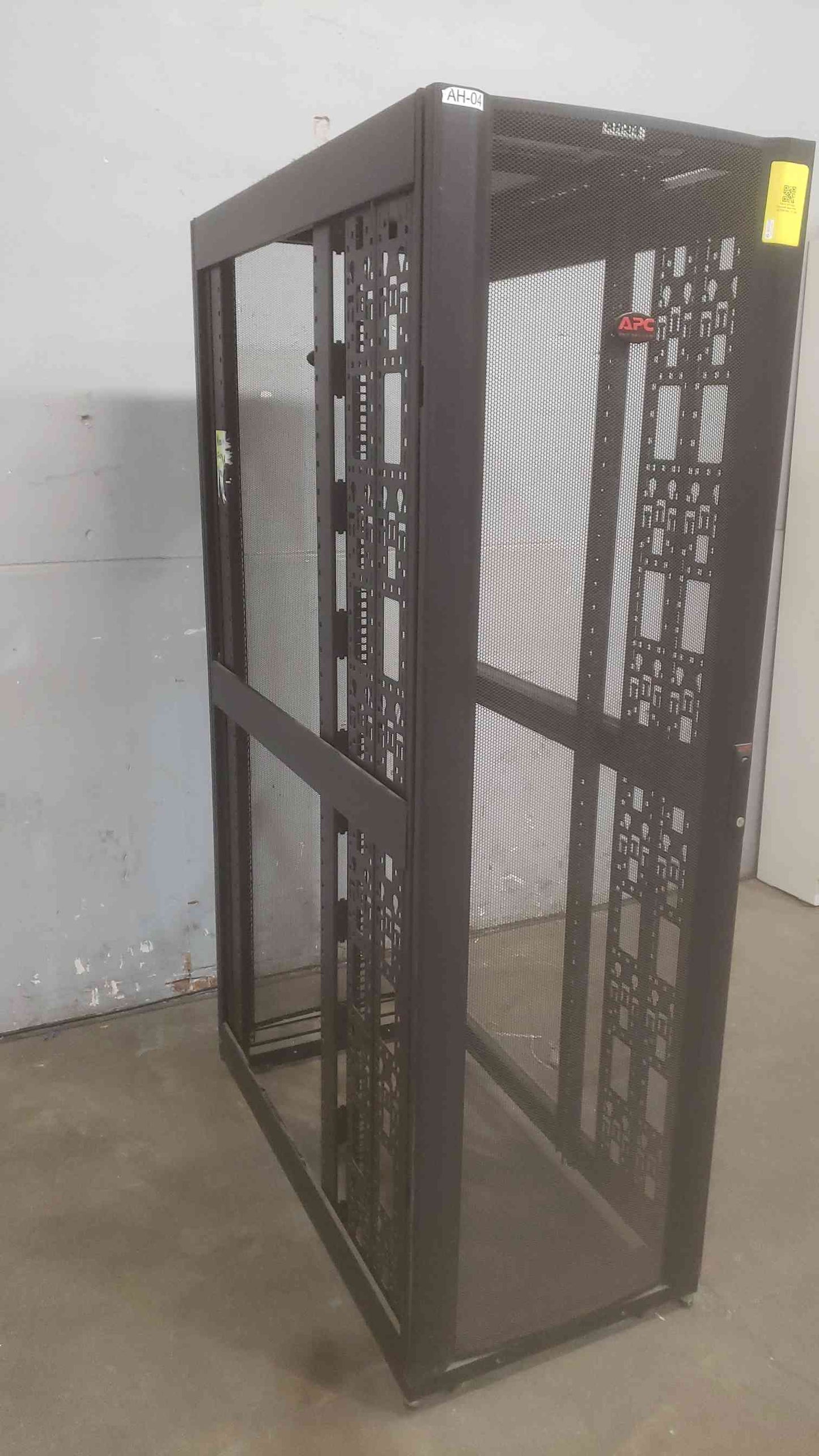 APC 42U Sever Rack AR3000 Doors Only No Sides (SKU: 110766)