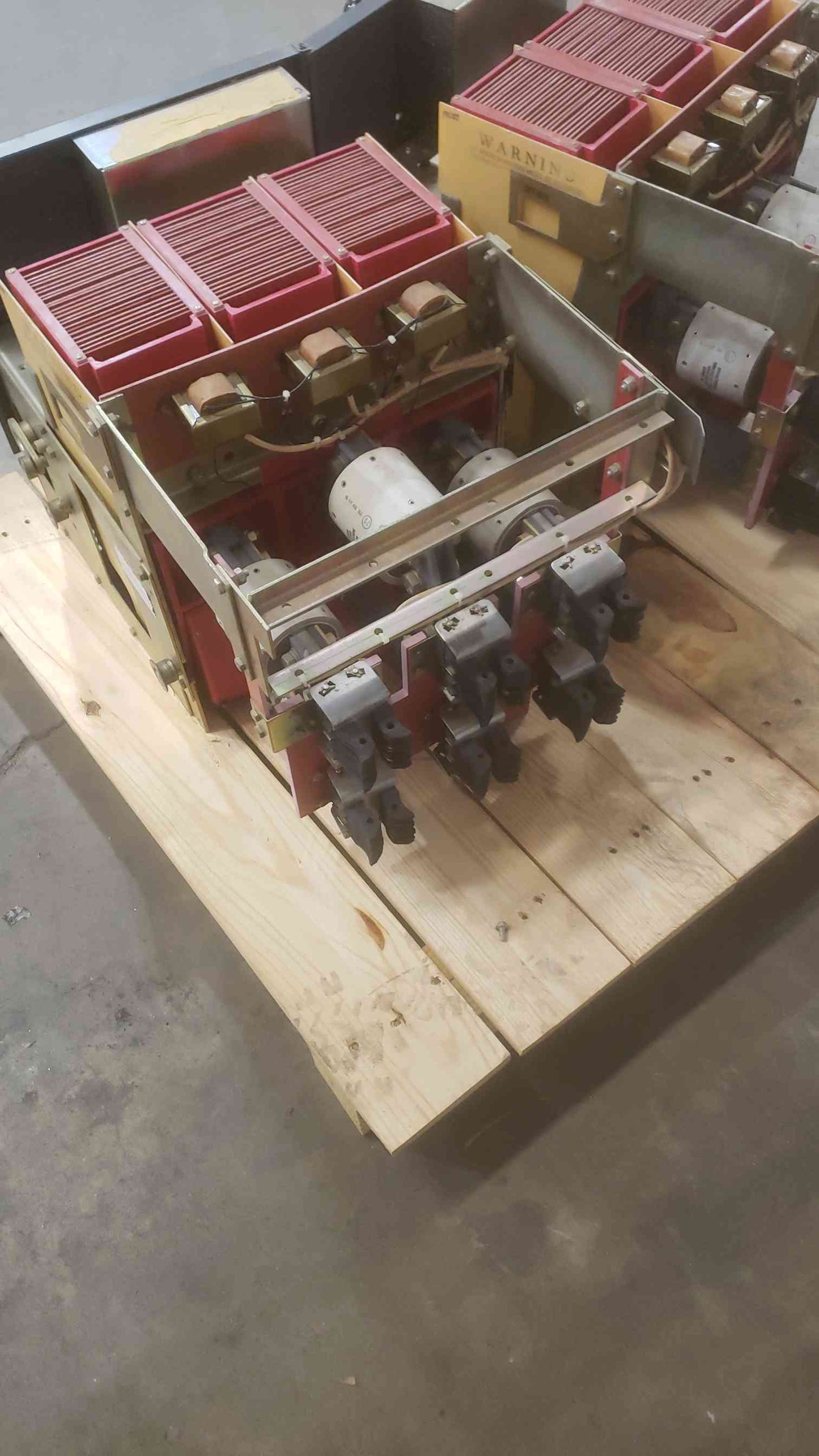 Westinghouse 1200A LV AC Fused Power Circuit Breaker DSL-416