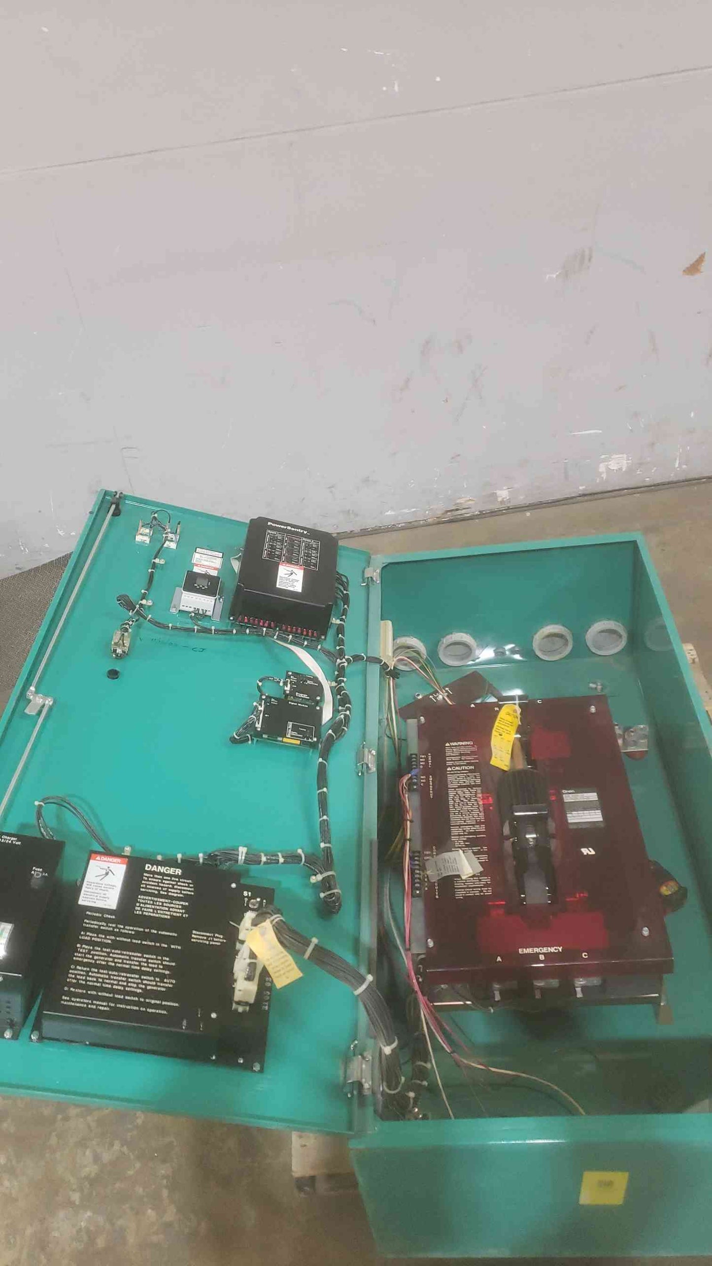 Onan 277/480V 600A ATS 3PH 60Hz Transfer Switch OTCU 600G 15G (SKU: 110838)
