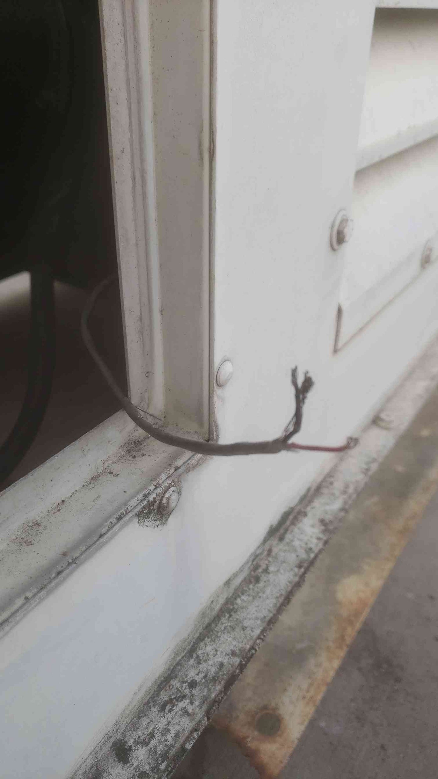 AS IS 40KW MagneTek NAT GAS LP 743 Lbs Engine Runs (SKU: 110860)