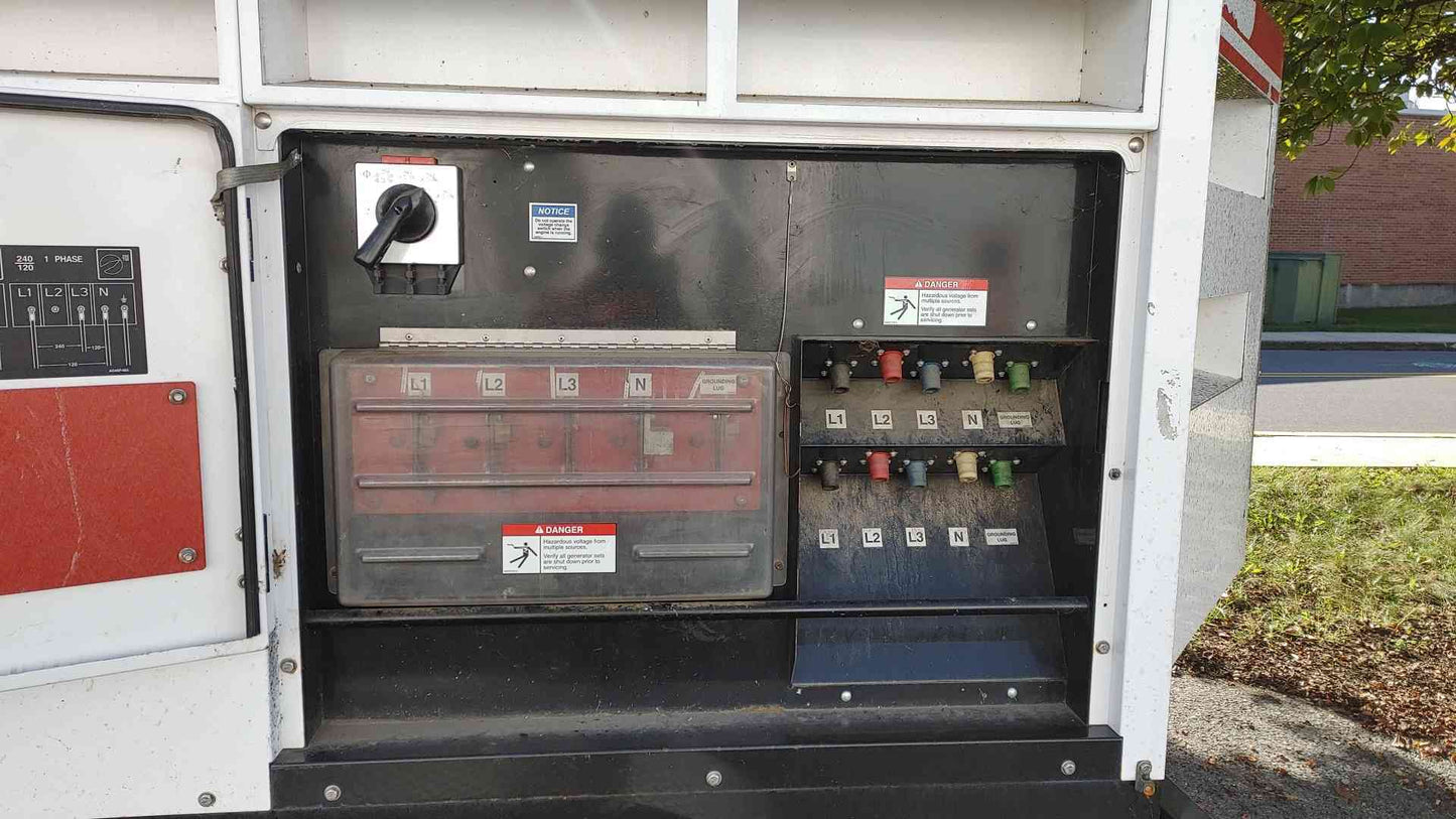 200KW Cummins C200D2RE 1&3PH Diesel Generator Towable TESTED (SKU: 110928)