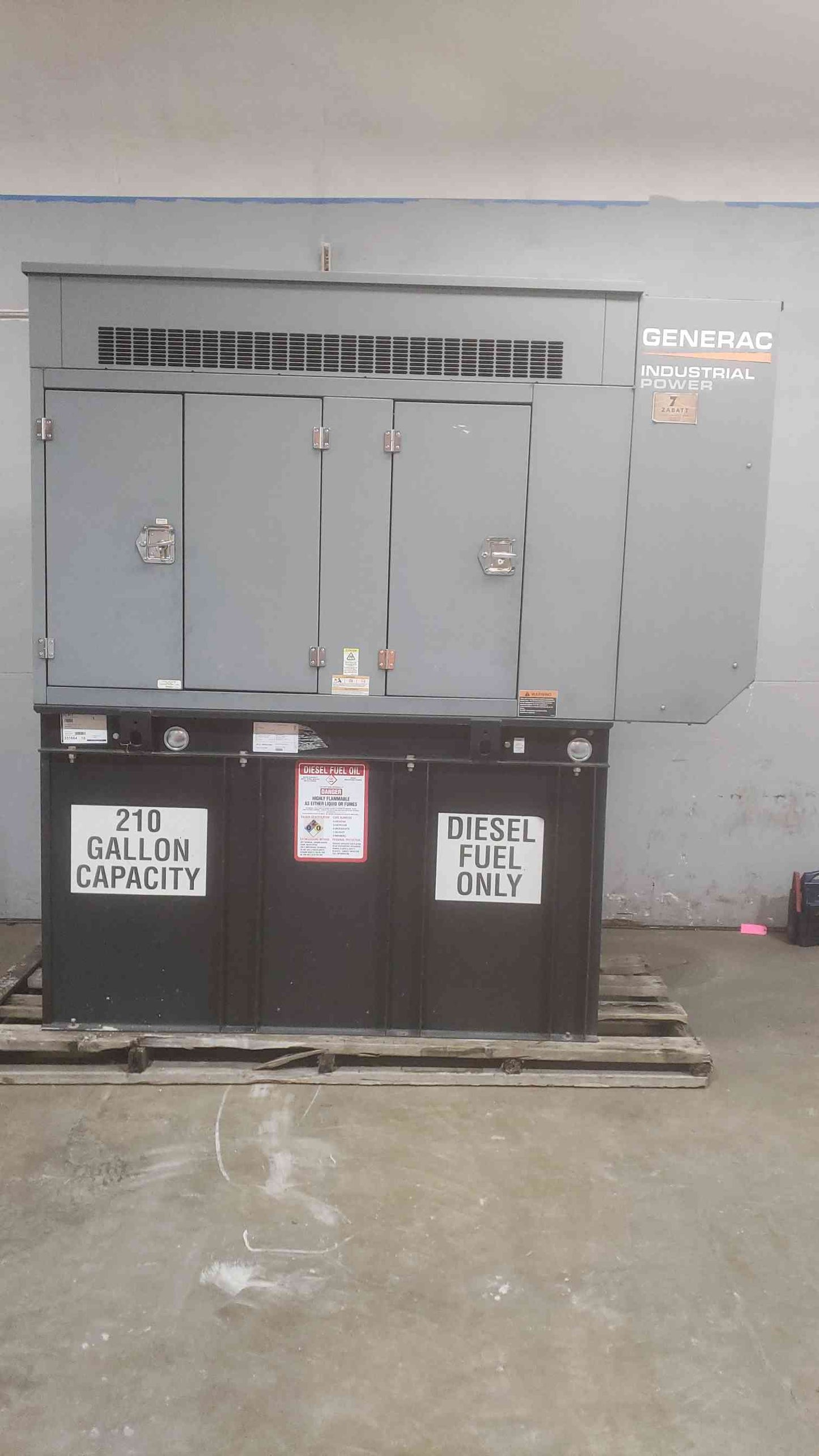 30KW Generac 120/240V 125A 1PH Cummins 2.4L Diesel Generator SD30 499.2Hrs TESTED (SKU: 111002)