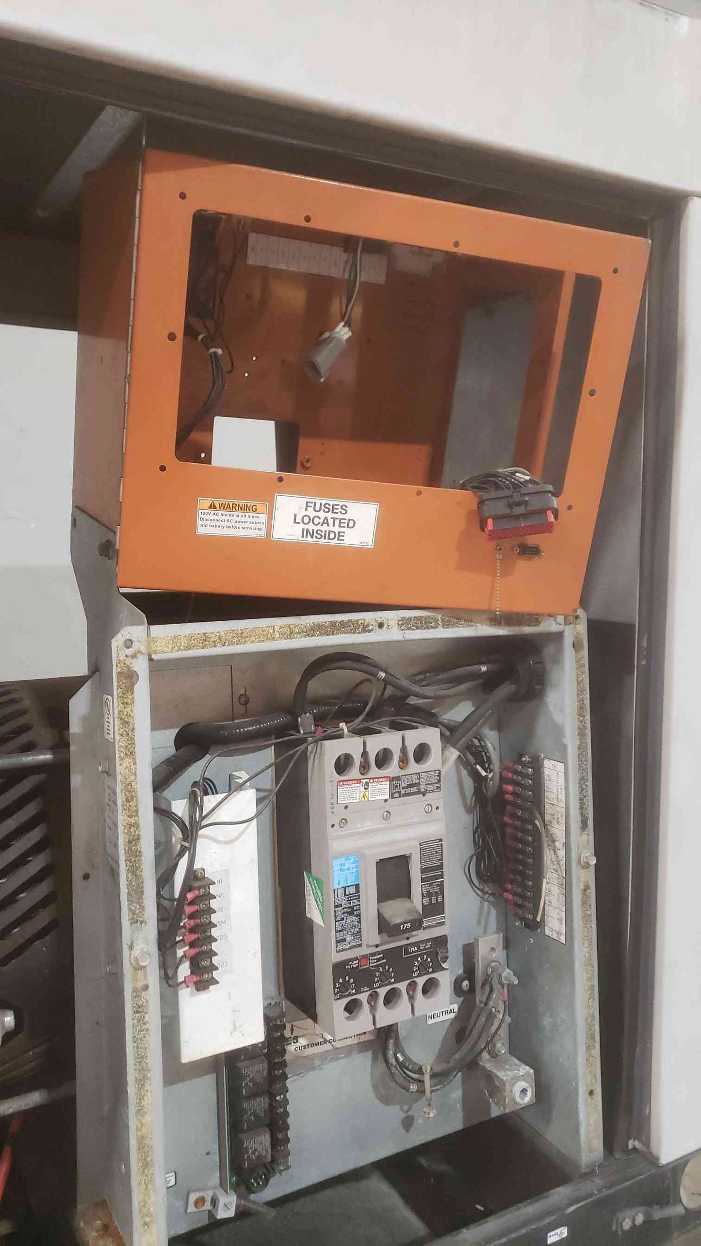 AS IS 30KW Generac 120/240V 125A 1PH LP Nat Gas Chrysler Generator(SKU: 110995)