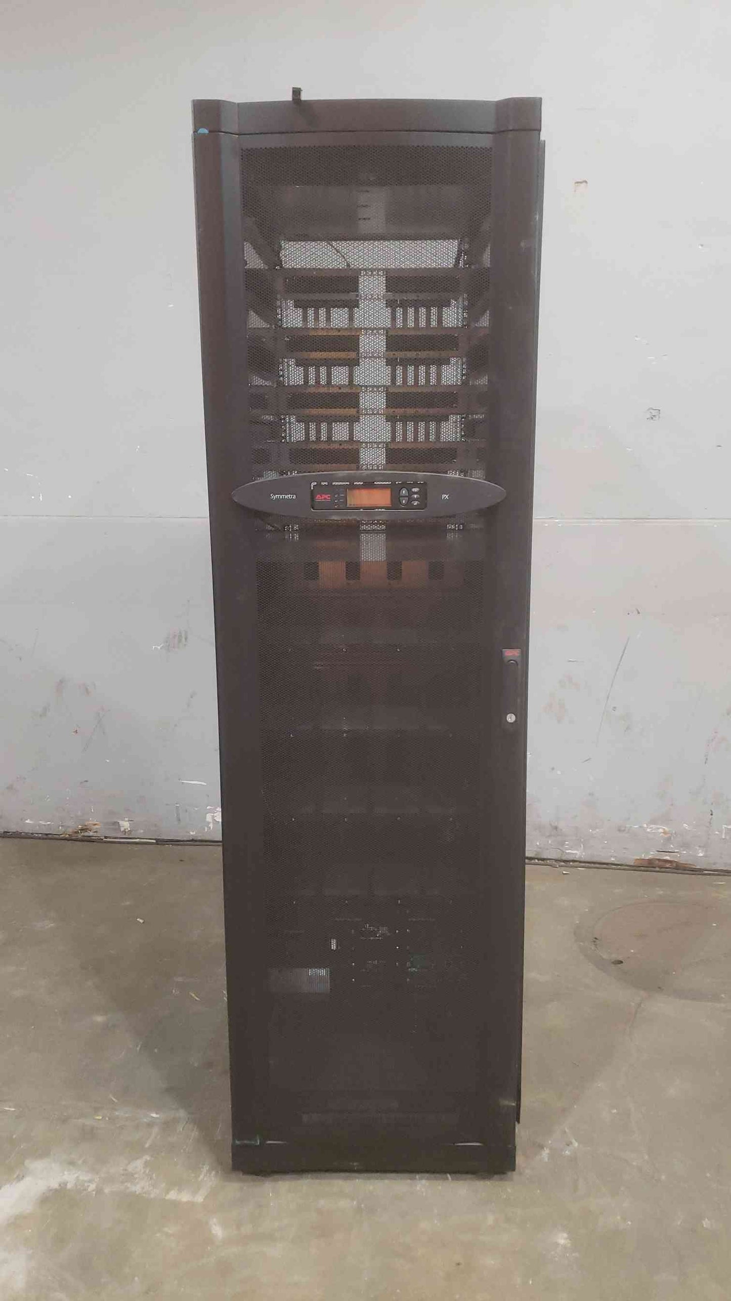 APC Symmetra PX 40KW UPS Empty Frame 208V 3PH 136A 60Hz SYCF40KF