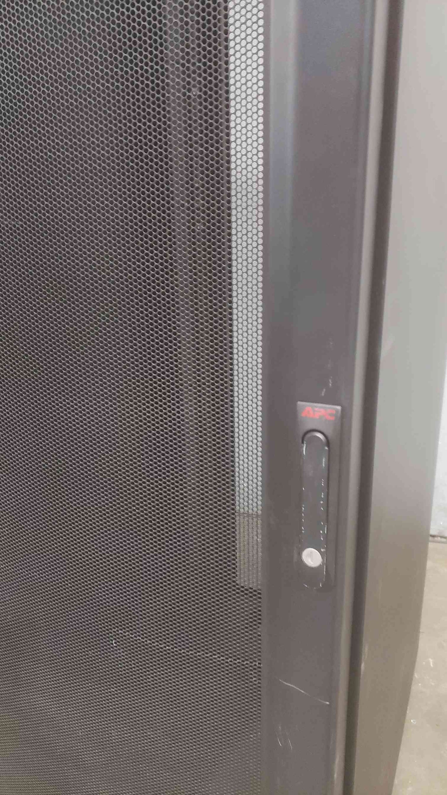 42U APC AR2100BLK Server Rack Fully Enclosed Netshelter (SKU: 111044)