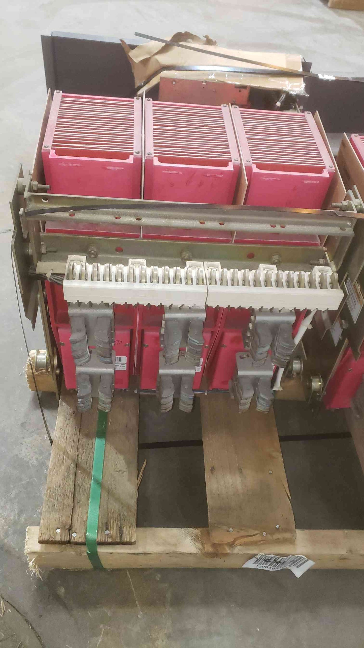 Cutler-Hammer 800A 120VAC AC Power Circuit Breaker DSII-508 (SKU: 111160)