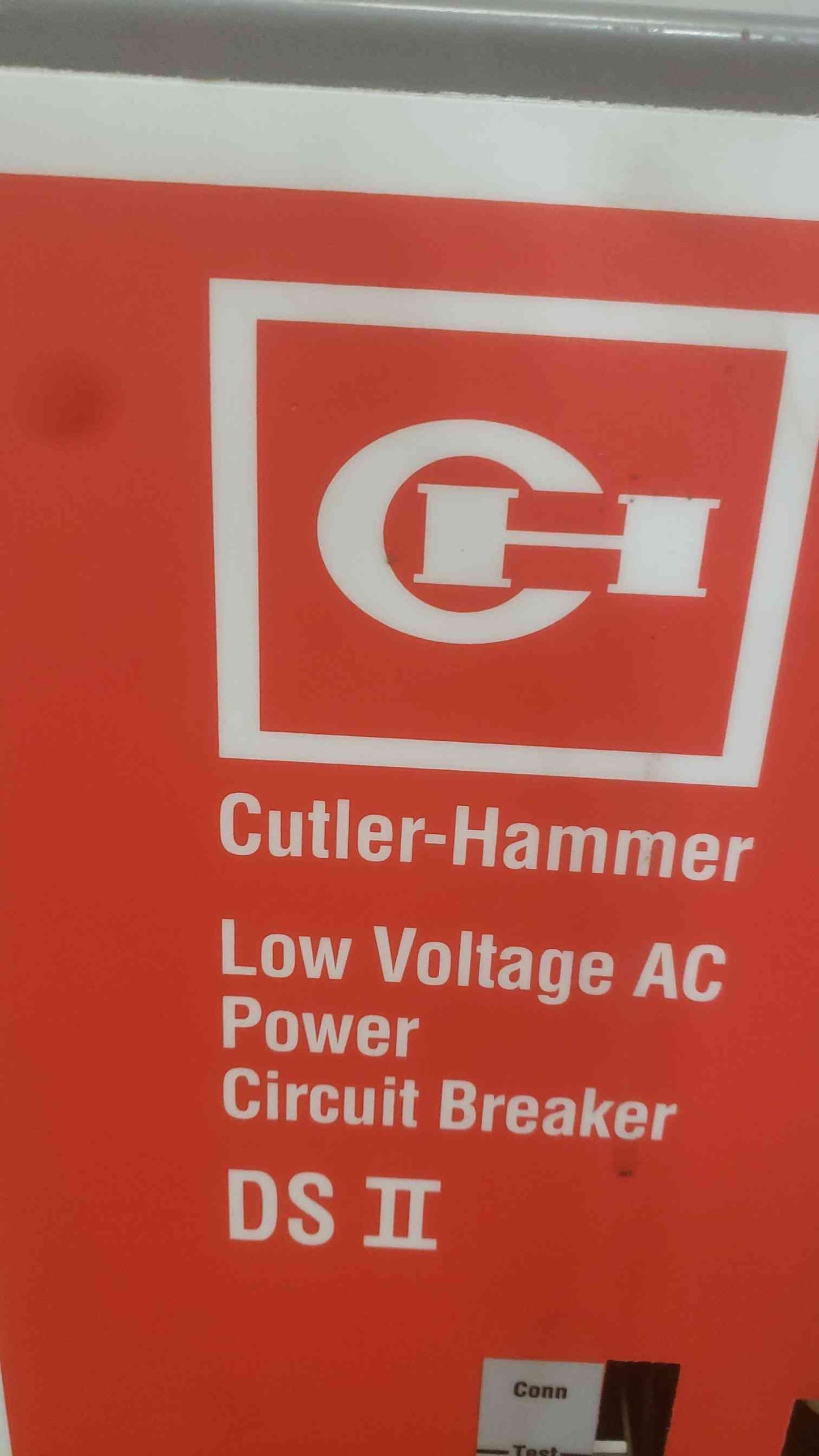 Cutler-Hammer 1600A 120VAC AC Power Circuit Breaker DSII-516 (SKU: 111161)