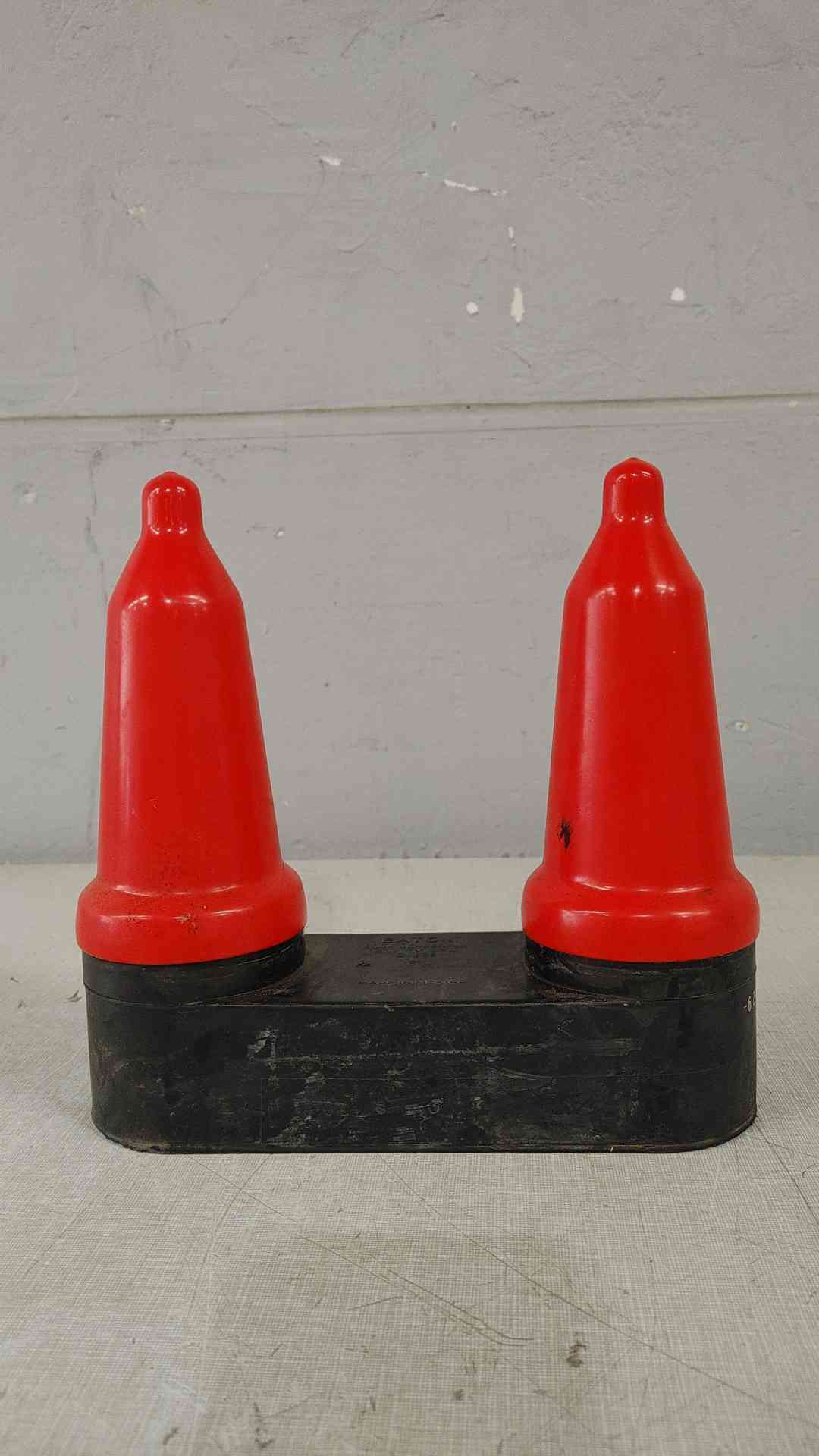 NEW EATON DJ635 Cooper Deadbreak 3-way Junction 600A 21.1KV L-G(SKU: 111213)