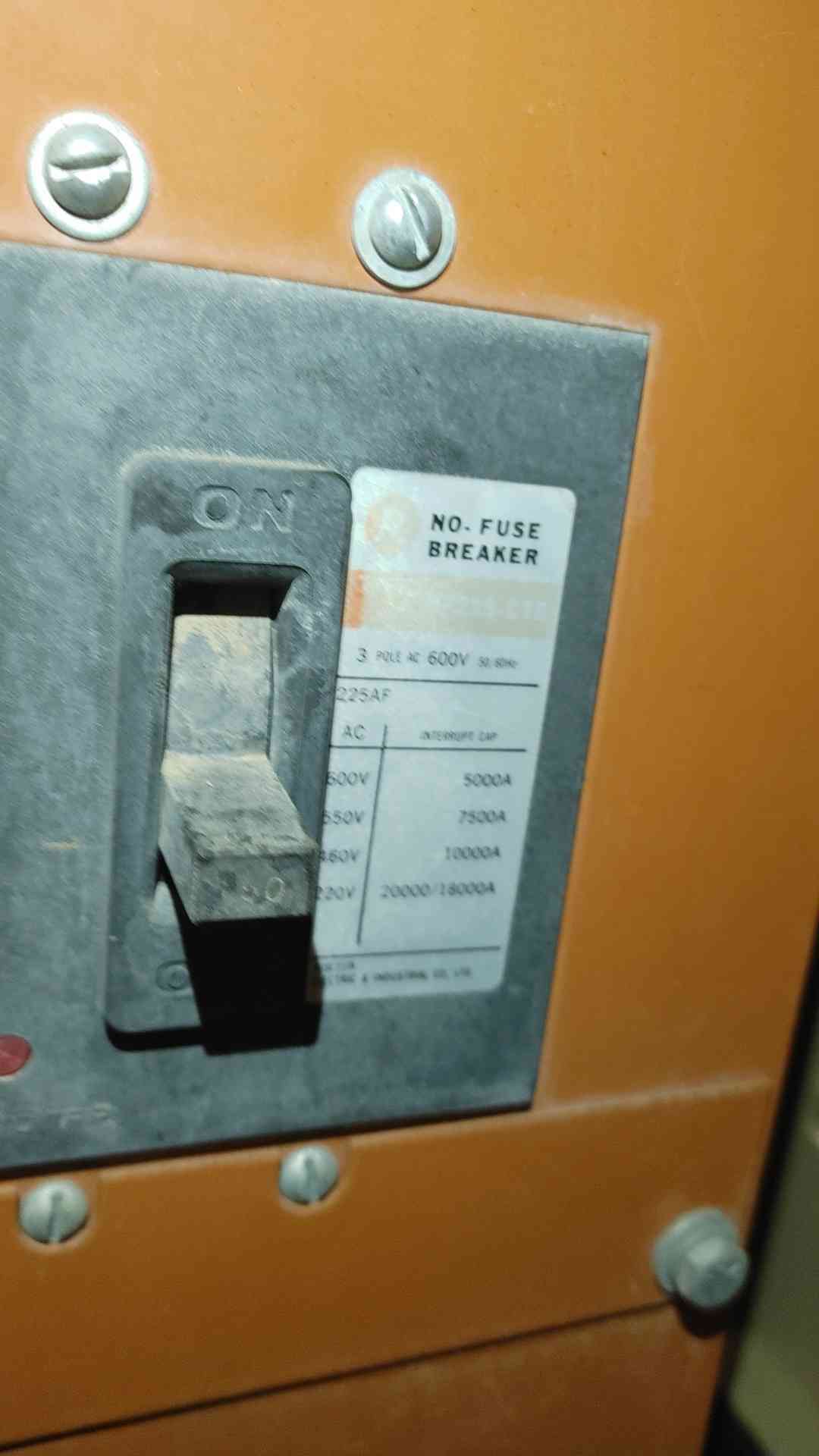 AS IS 35KW Generac 120/240V 291.6/145.8A 99A02695-S Nat Gas LP Generator 1PH '99 664 Hrs. (SKU: 111130)