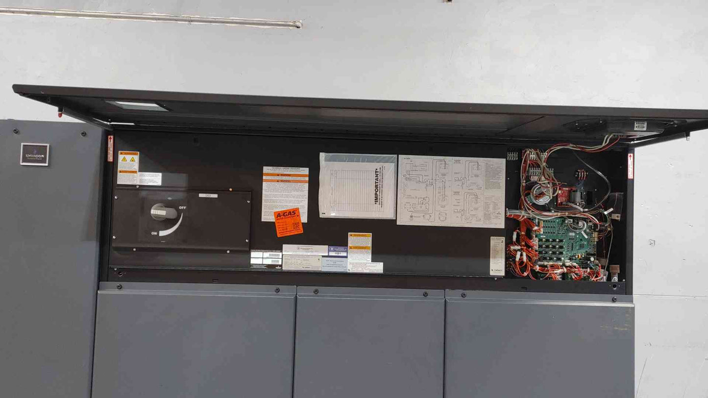 Liebert 20 Ton 460V 3PH 60Hz '15 CRAC DS070A DA1EI138D Air Cooled Downflow (SKU: 111238)