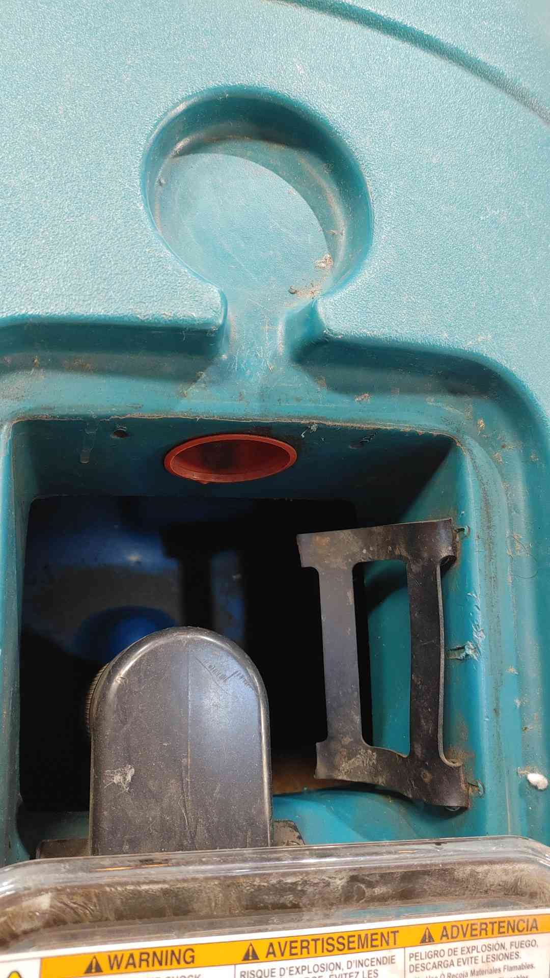 TENNANT 1530 Walk-Behind Carpet Extractor(SKU: 111250)