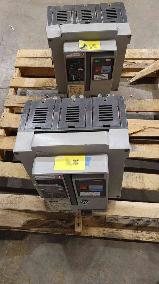 AS-IS (parts only)Cutler-Hammer 3000Amp LV AC Circuit Breaker MDS830 Magnum DS (Digitrip 520M) Freight Damaged (SKU: 110181)