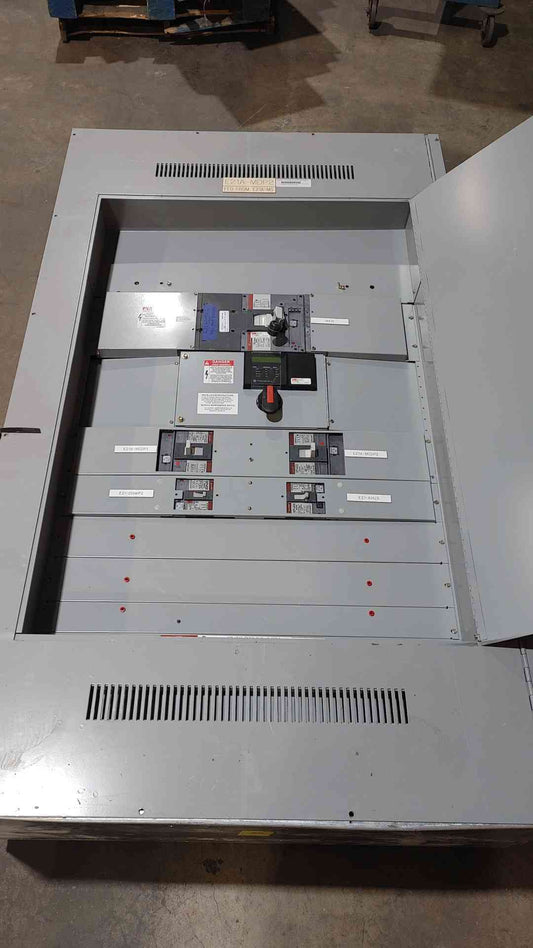 GE Spectra Series 800A 480V w/ Main 4 Dist Breakers & Meter (SKU: 111256)