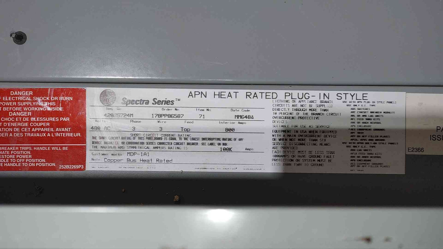 GE Spectra Series 800A 480V w/ Main 4 Dist Breakers & Meter (SKU: 111256)