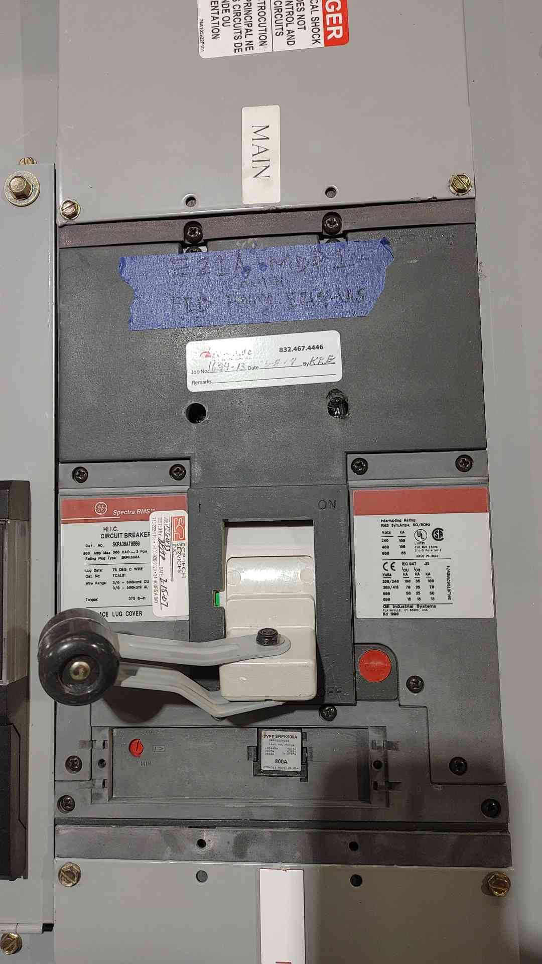 GE Spectra Series 800A 480V w/ Main 4 Dist Breakers & Meter (SKU: 111256)