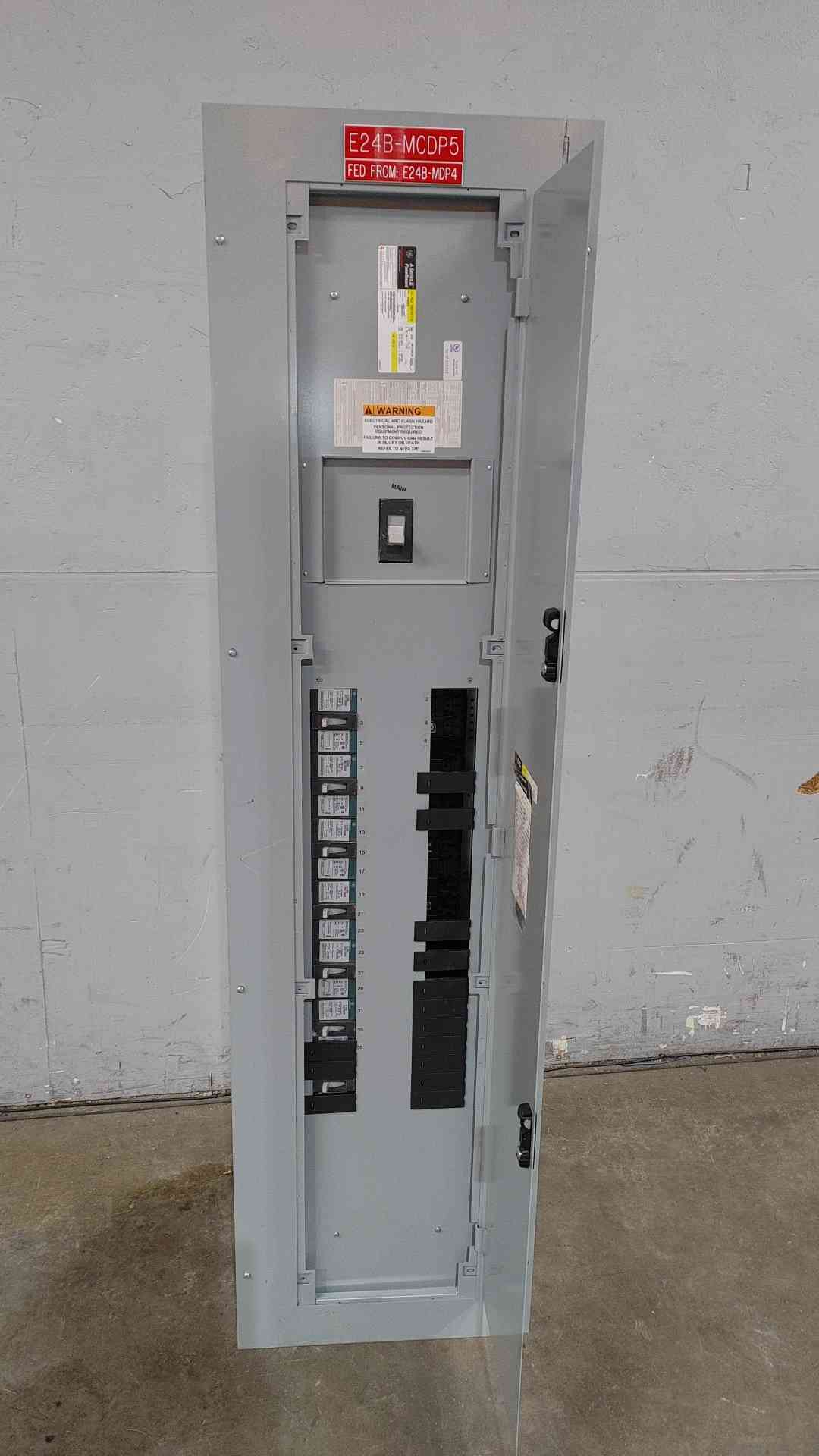 GE A-Series II PANELBOARD 400A 480V 3PH 3W Main & 7 Distribution