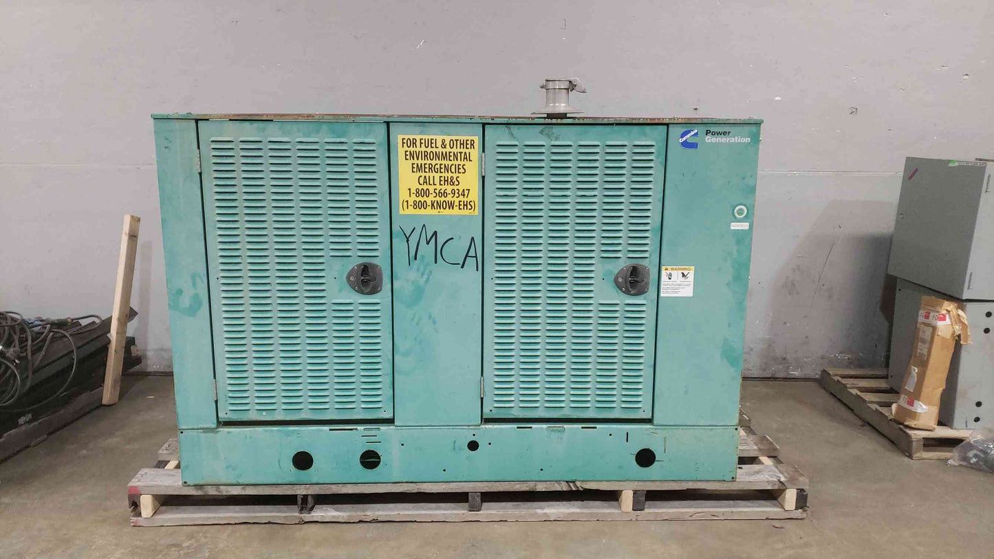 AS IS 35KW Cummins 35GGFD-3293 120/240 145.8/105.2A Multi-Phase NG/LP 879.5 Hrs. (SKU: 111326)