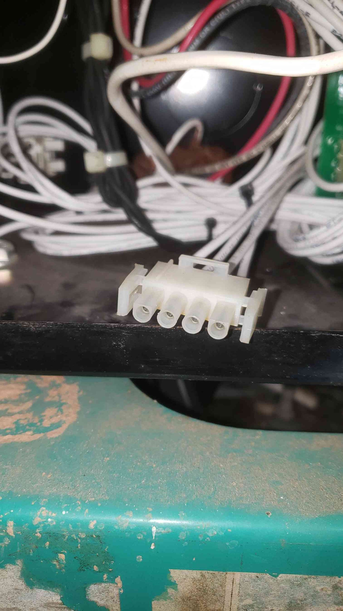 AS IS 35KW Cummins 35GGFD-3293 120/240 145.8/105.2A Multi-Phase NG/LP 879.5 Hrs. (SKU: 111326)