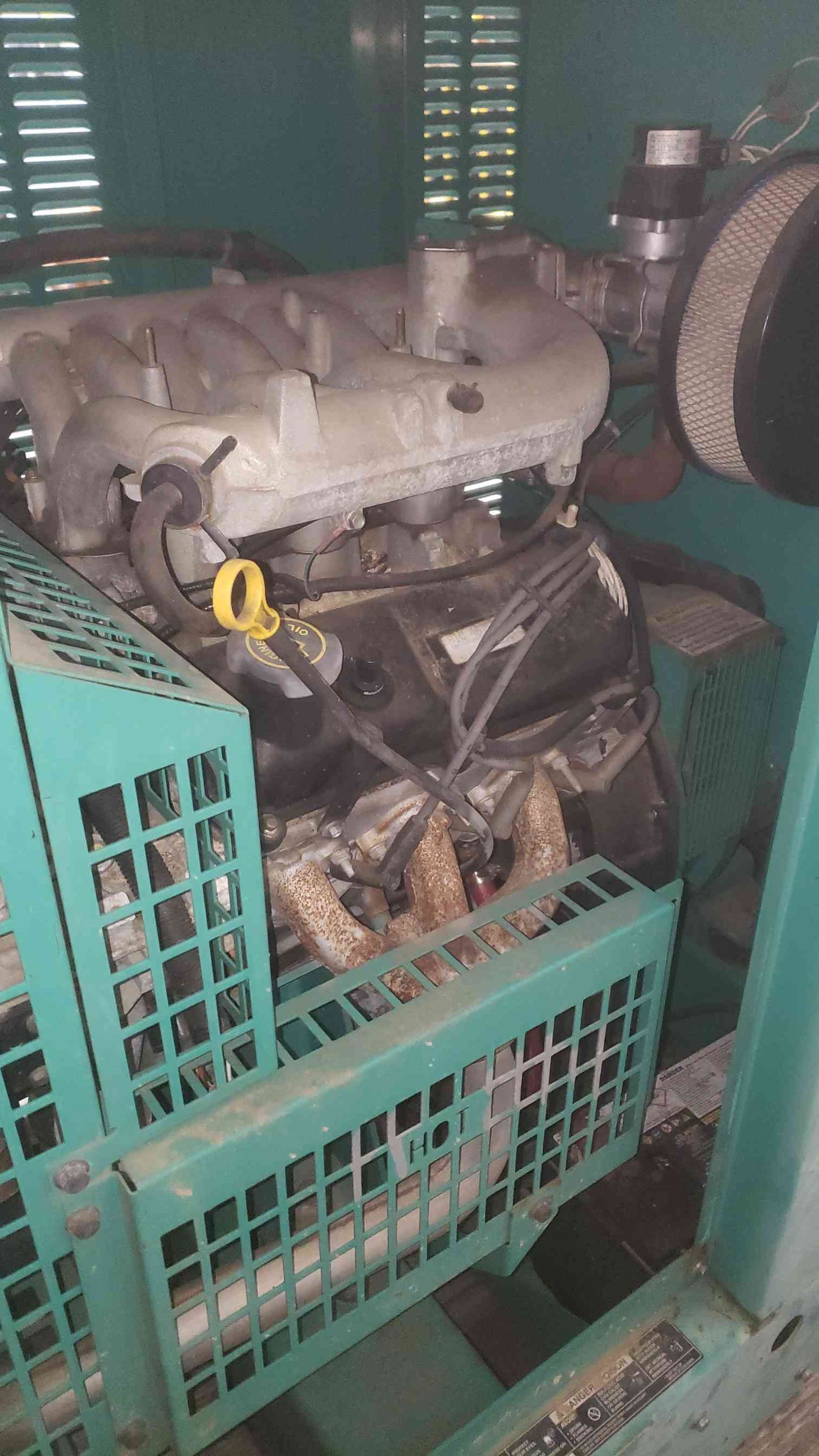 AS IS 35KW Cummins 35GGFD-3293 120/240 145.8/105.2A Multi-Phase NG/LP 879.5 Hrs. (SKU: 111326)