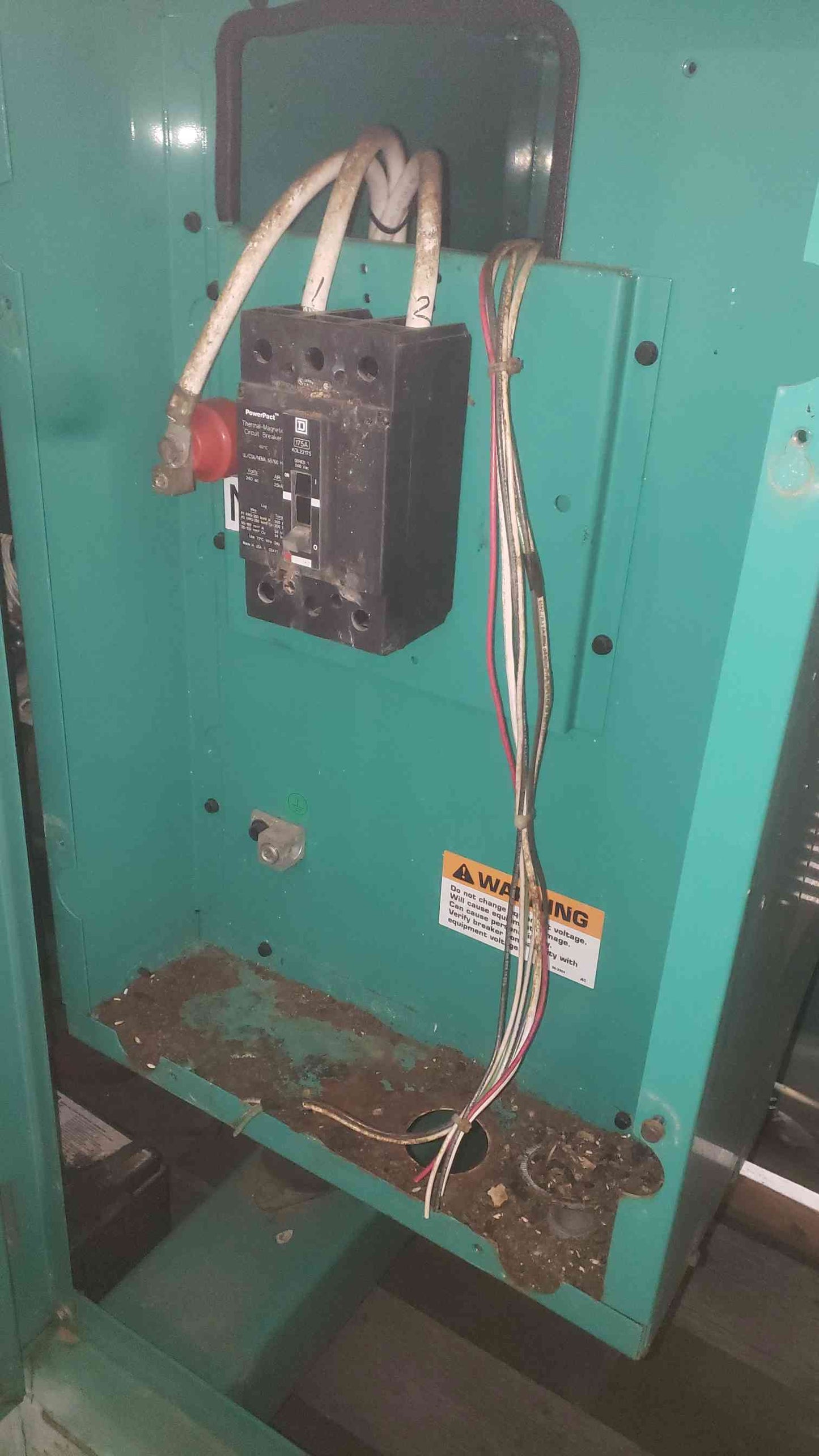 AS IS 35KW Cummins 35GGFD-3293 120/240 145.8/105.2A Multi-Phase NG/LP 879.5 Hrs. (SKU: 111326)