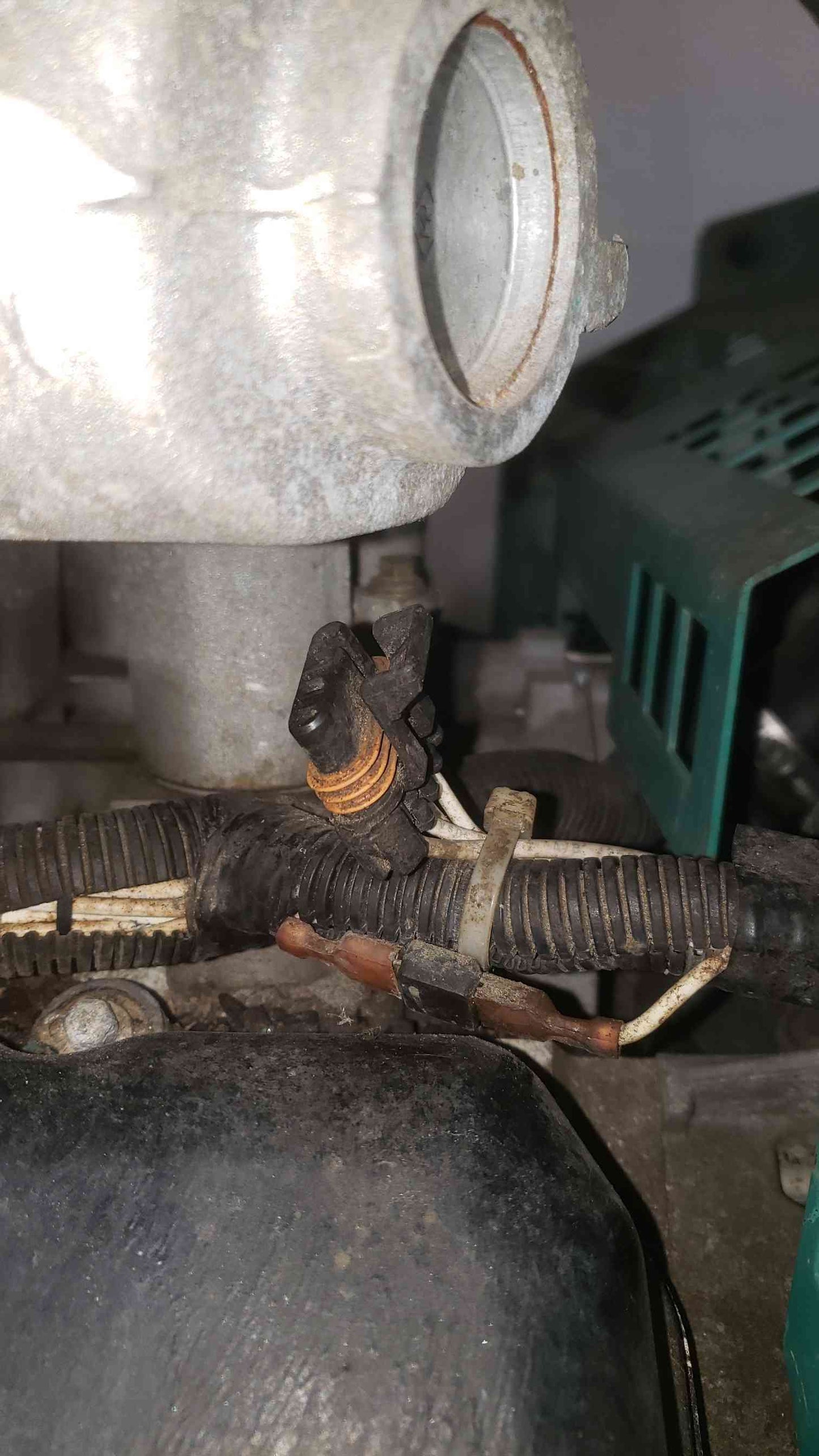 AS IS 35KW Cummins 35GGFD-3293 120/240 145.8/105.2A Multi-Phase NG/LP 879.5 Hrs. (SKU: 111326)