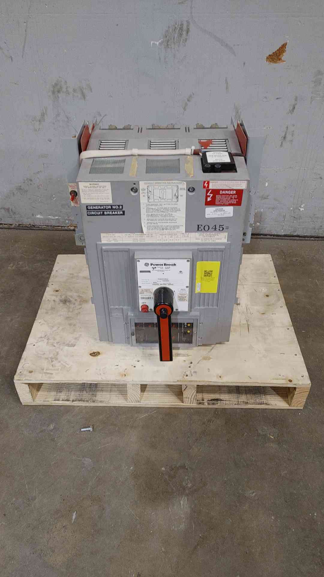 GE PowerBreak 3000A 3 Pole Breaker TC3030SSE1C (SKU: 111362)