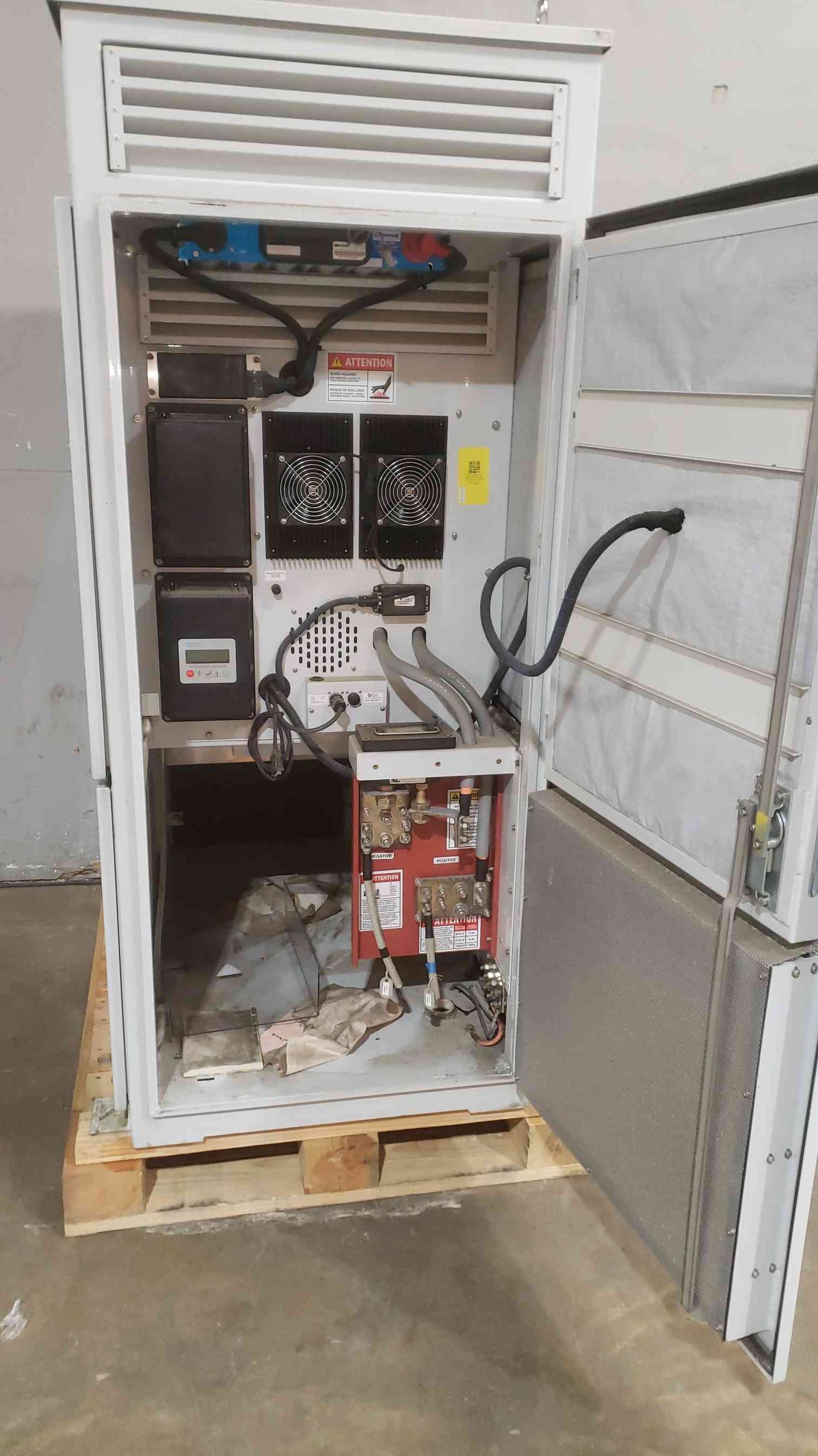 15KW Polar Power 8340-603-NG-15-02 40-60V 270A Nat Gas 2 Hrs. (SKU: 111463)