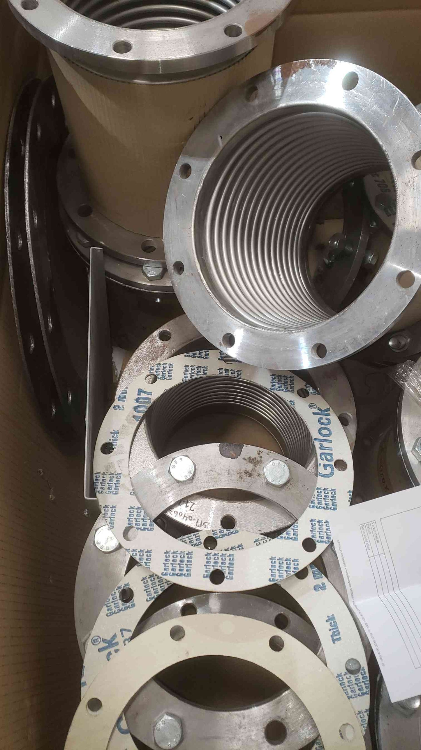 NEW Cummins Engine Bellow/Gasket W/ Flange & Hardware (SKU: 111516)