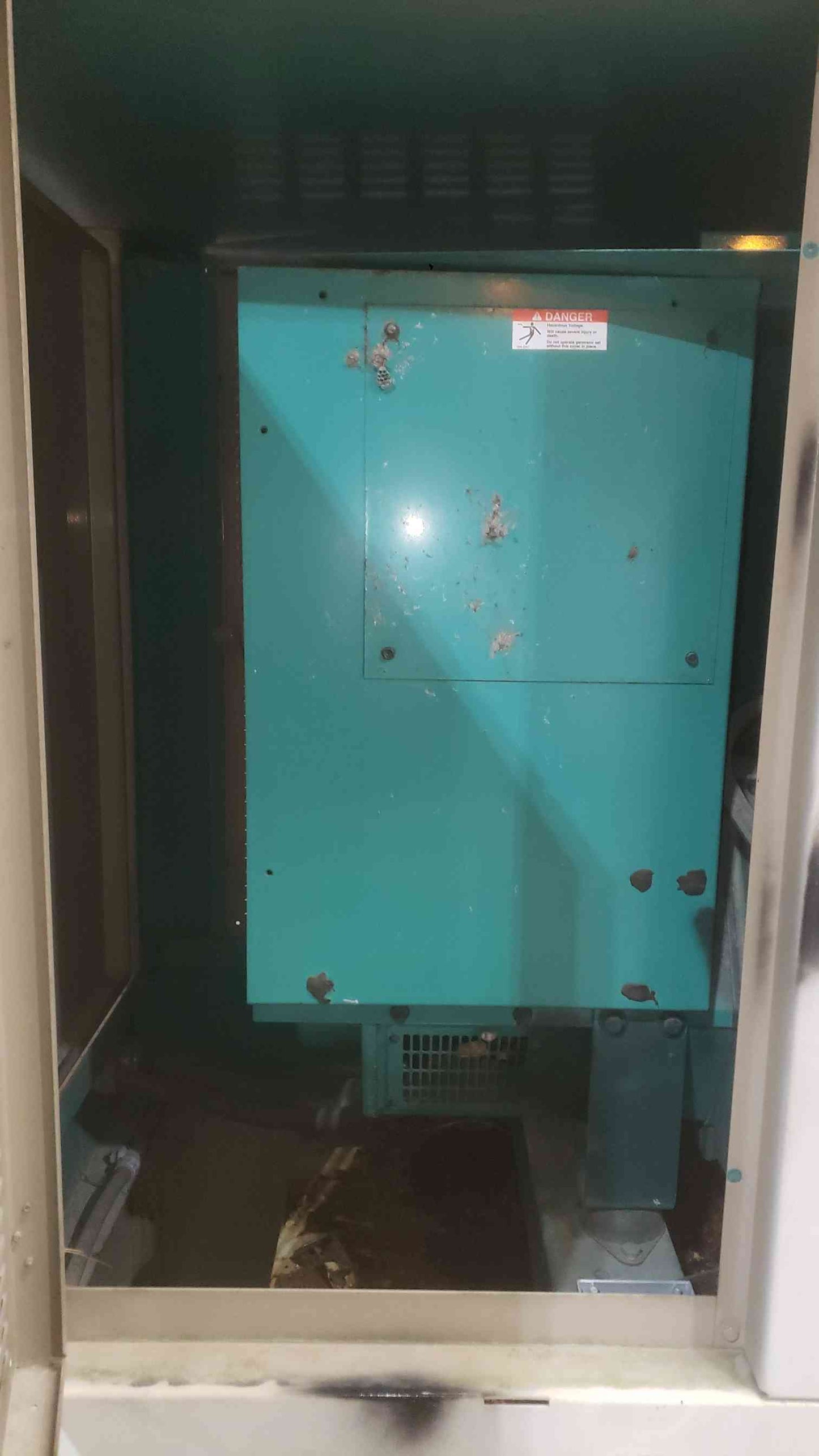 50KW Cummins 50DGCA 3PH Diesel 622.4 Hrs. (SKU: 112081)