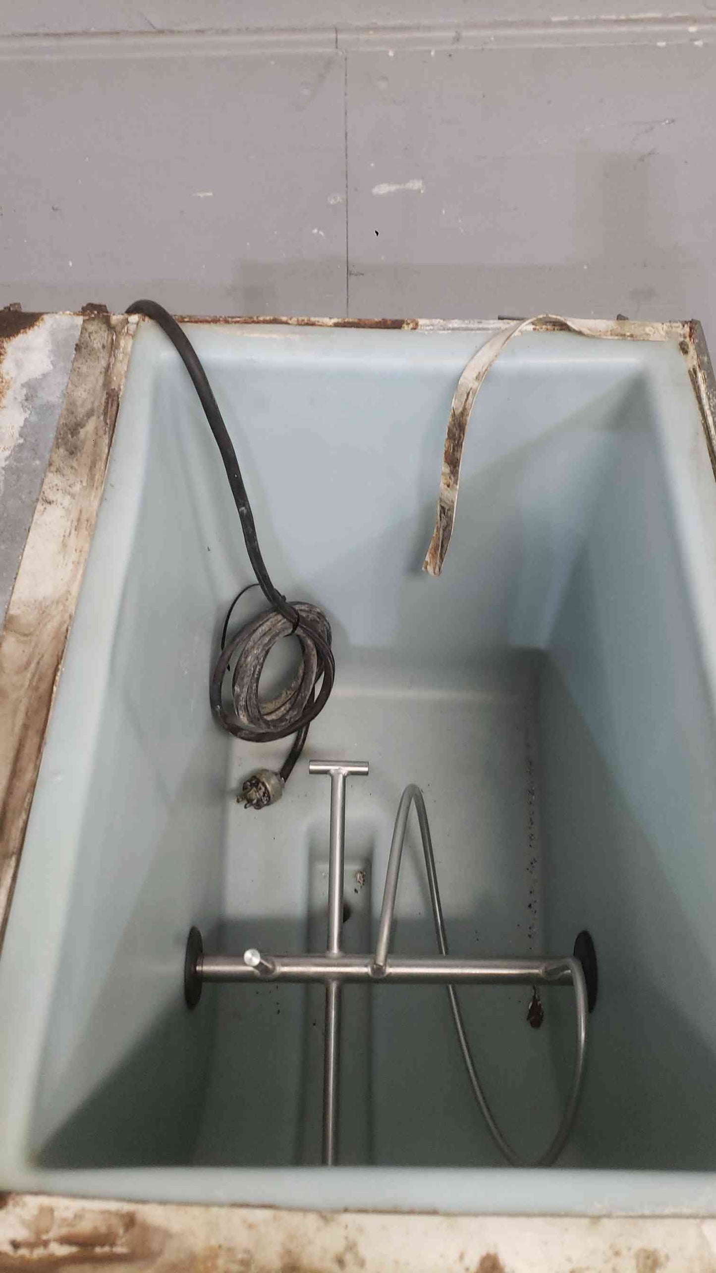 Hoshizaki 115VAC 60Hz 1PH Ice Dispensing Bin DB-130C (SKU: 112136)