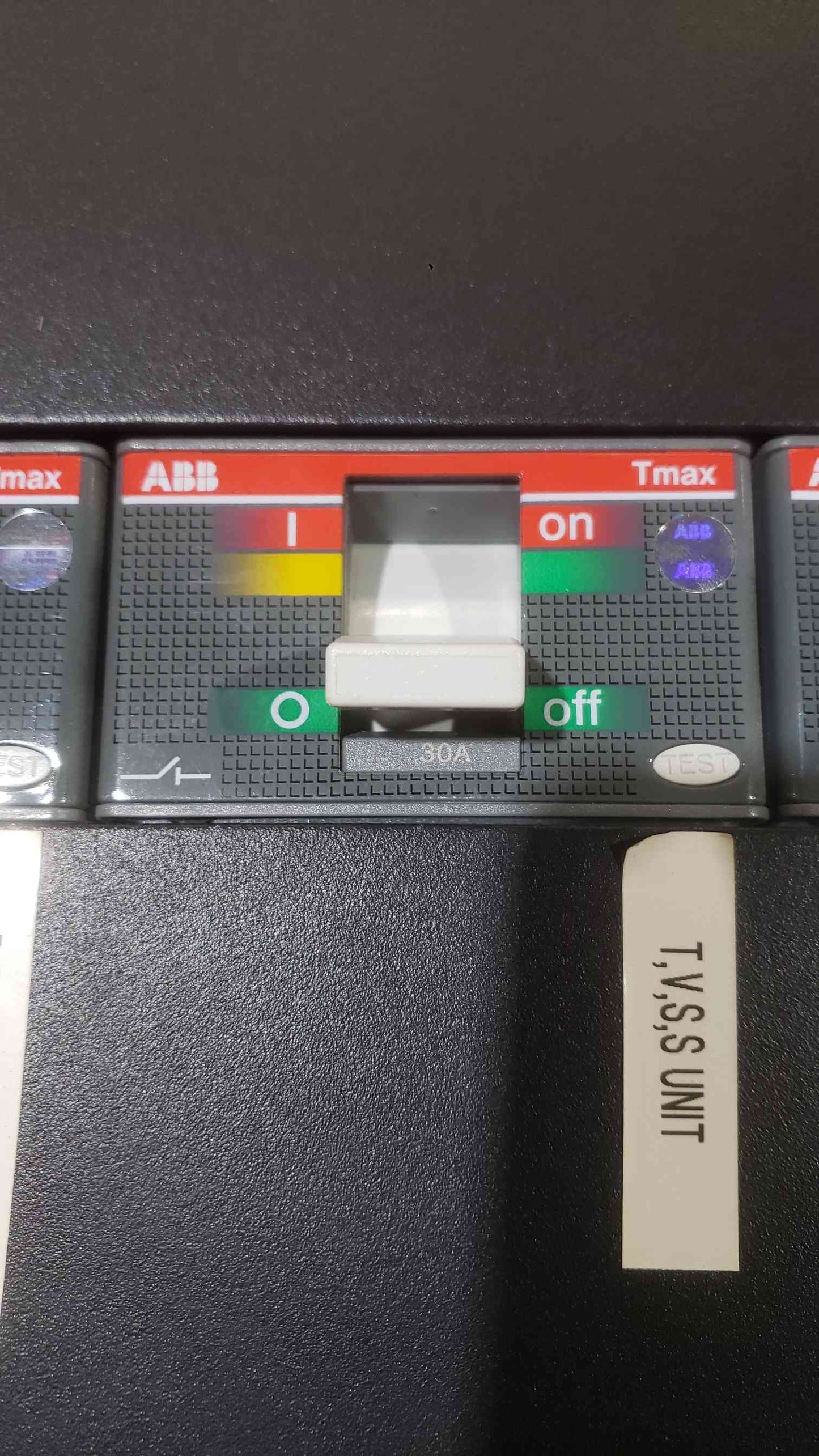 APC 400A 480V 3PH Automatic Transfer Switch ATS PGP400G Synchronized Contacts (SKU: 112155)