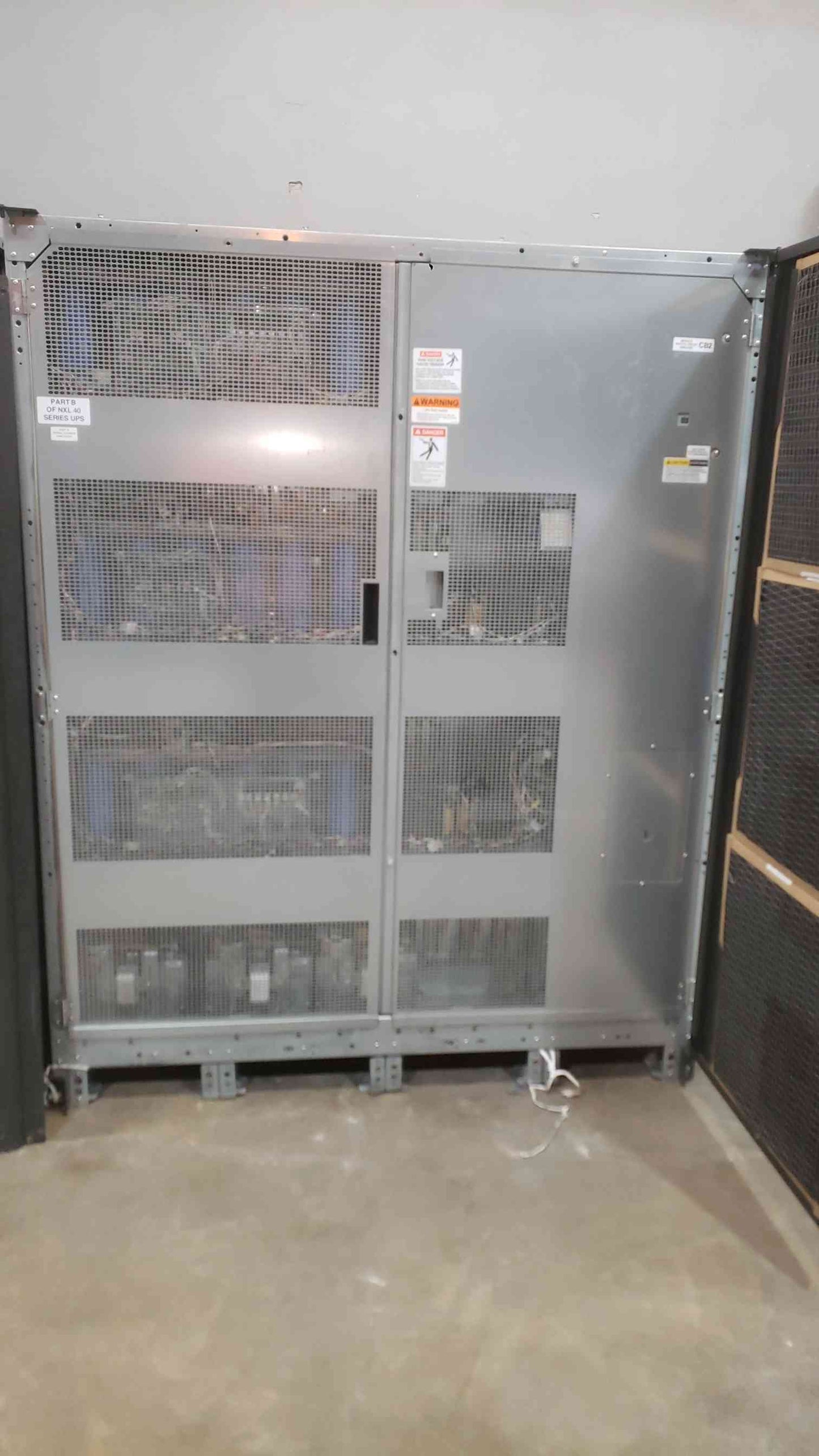 Liebert 750KVA 2 Section NXL UPS System 40MM750303IBS02 (SKU: 112182)