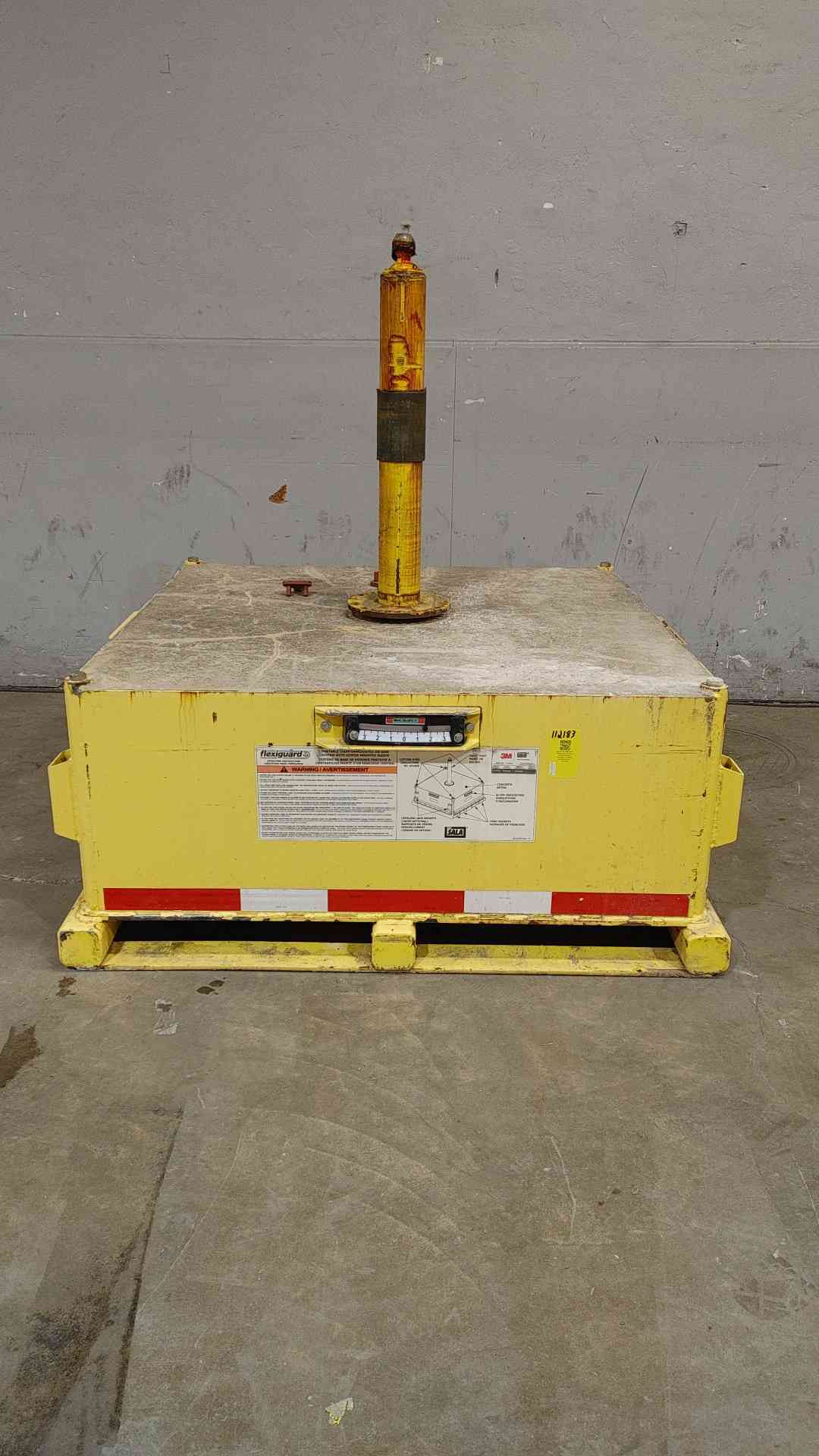 3M DBI-SALA FlexiGuard Jib Base Counterweight 8530565 / 5,000lb(2,268kg)(SKU: 112183)