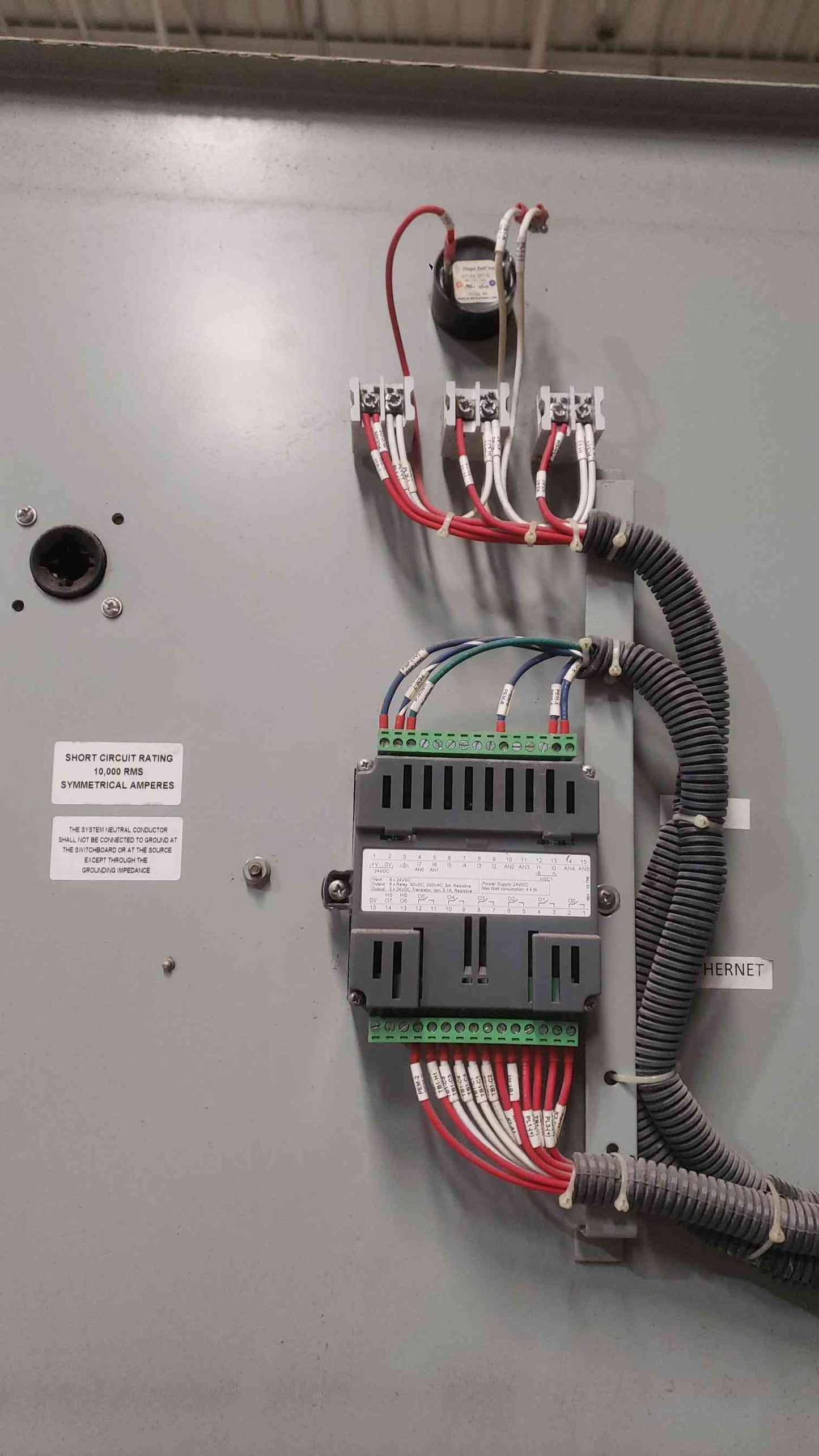 GE Industrial High Resistance Grounding System 2400V/1385V GEPM2KYF3E00-HN0510 (SKU: 112458)