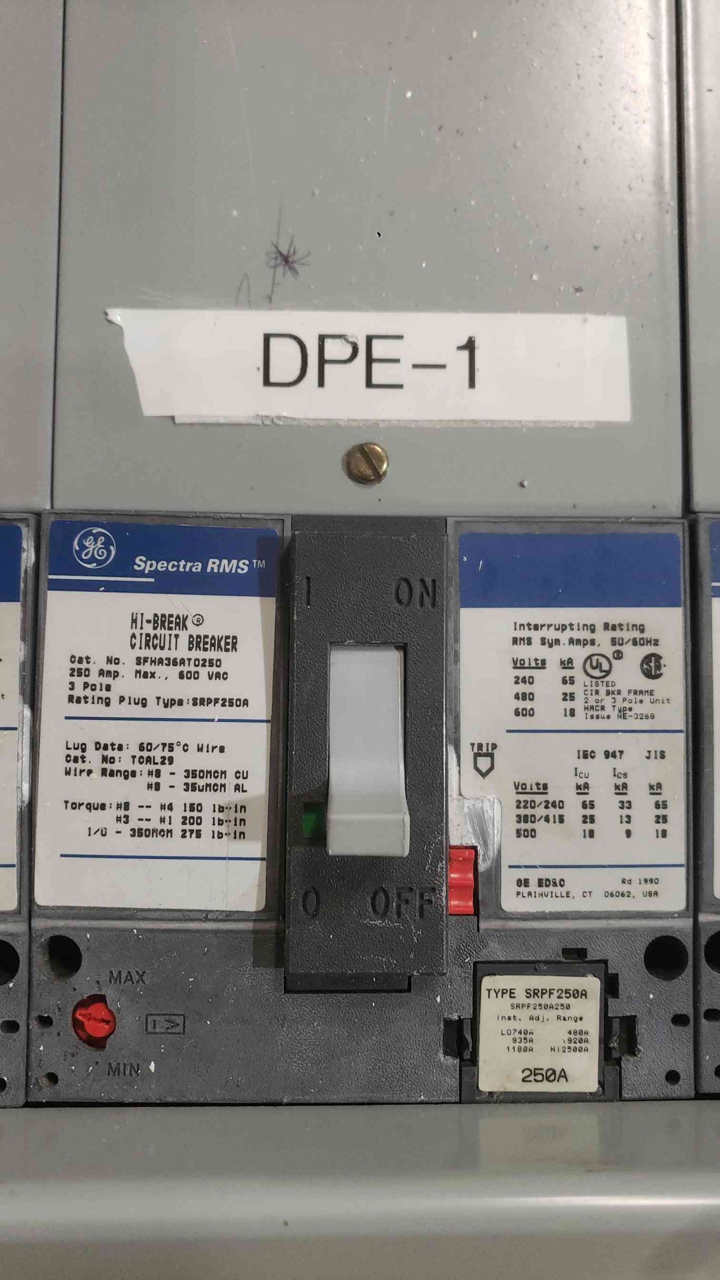 800A GE Panelboard 480/277V 3PH 10 Breakers & Main (SKU: 111610)
