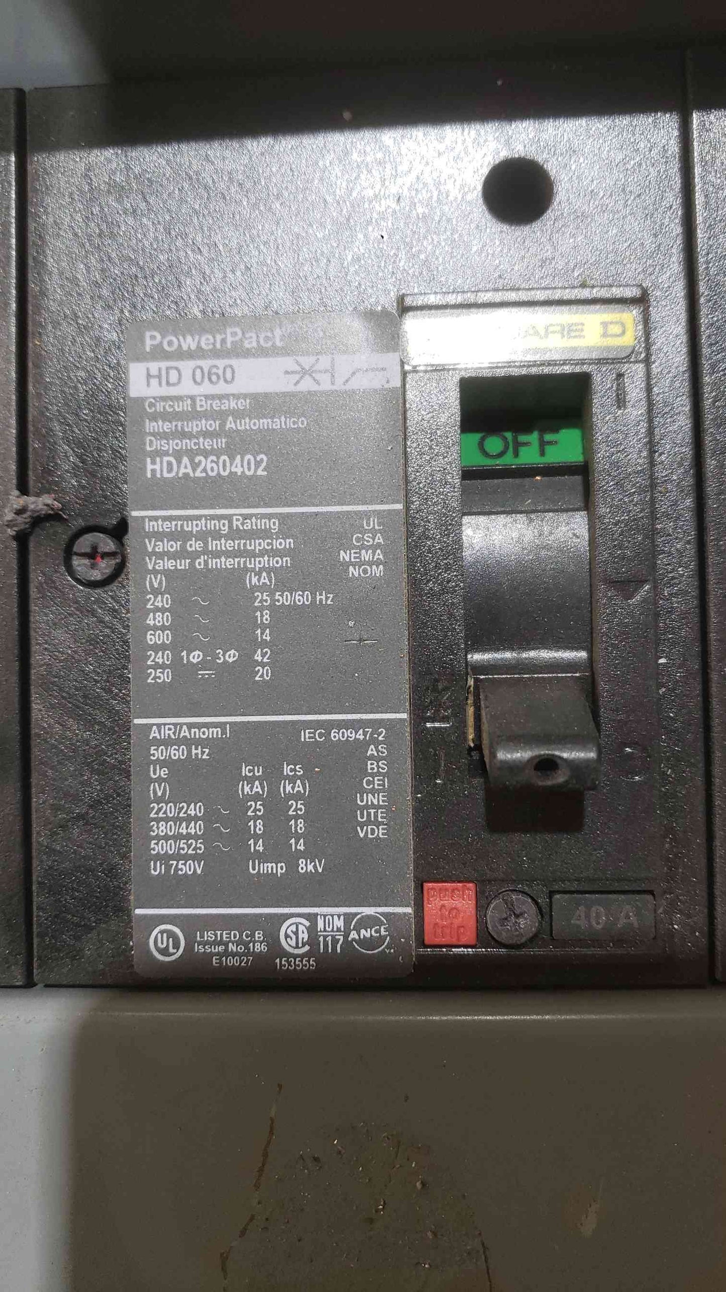 Square D 225A 208/250/250V Max 3W Panelboard 11 Breakers (SKU: 112537)