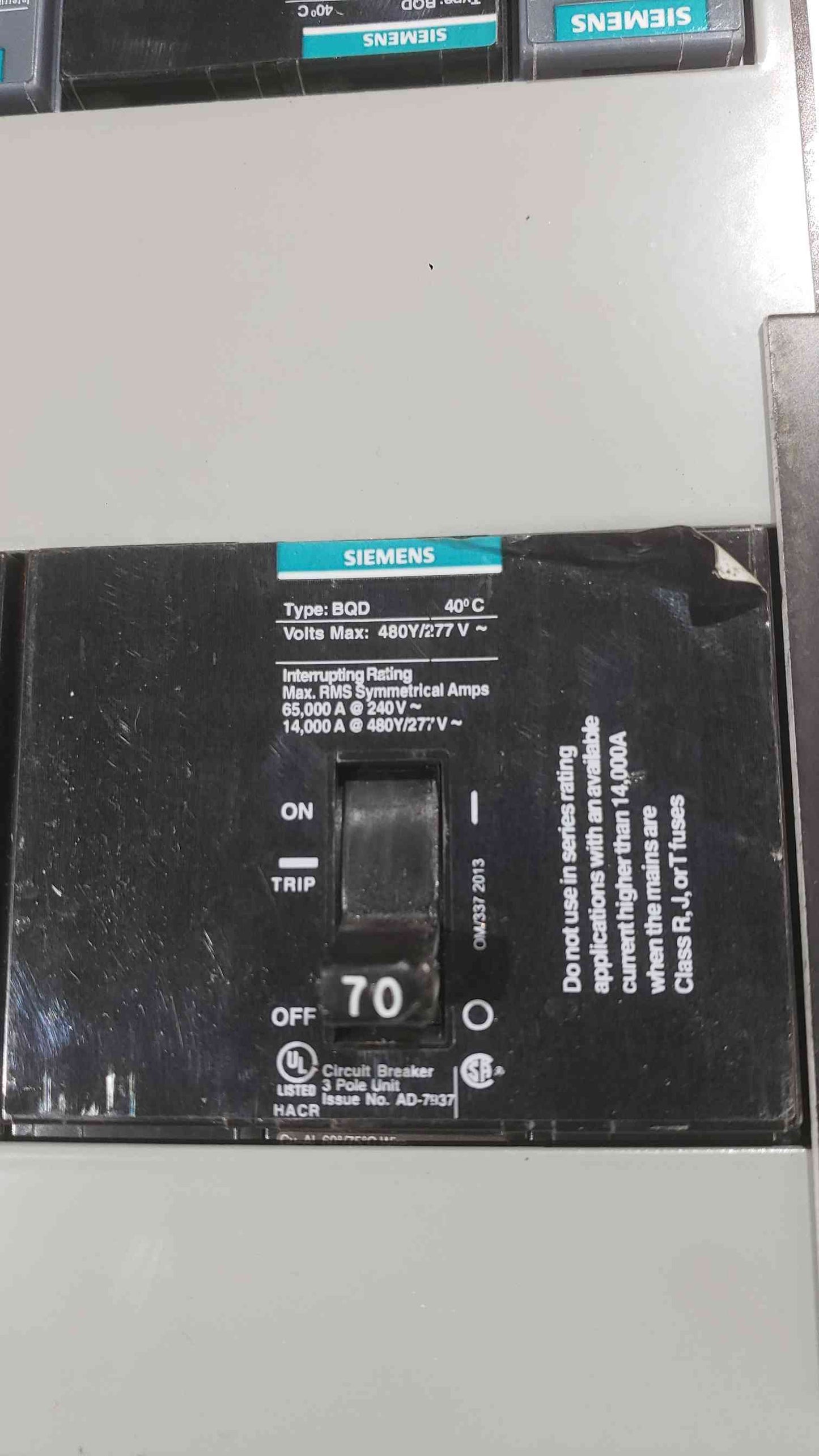 2019 Siemens P1 250A 480V 3PH 18-Cir SEISMIC RATED Tin-Plated Bus Bolt-On BQD (SKU: 112645)