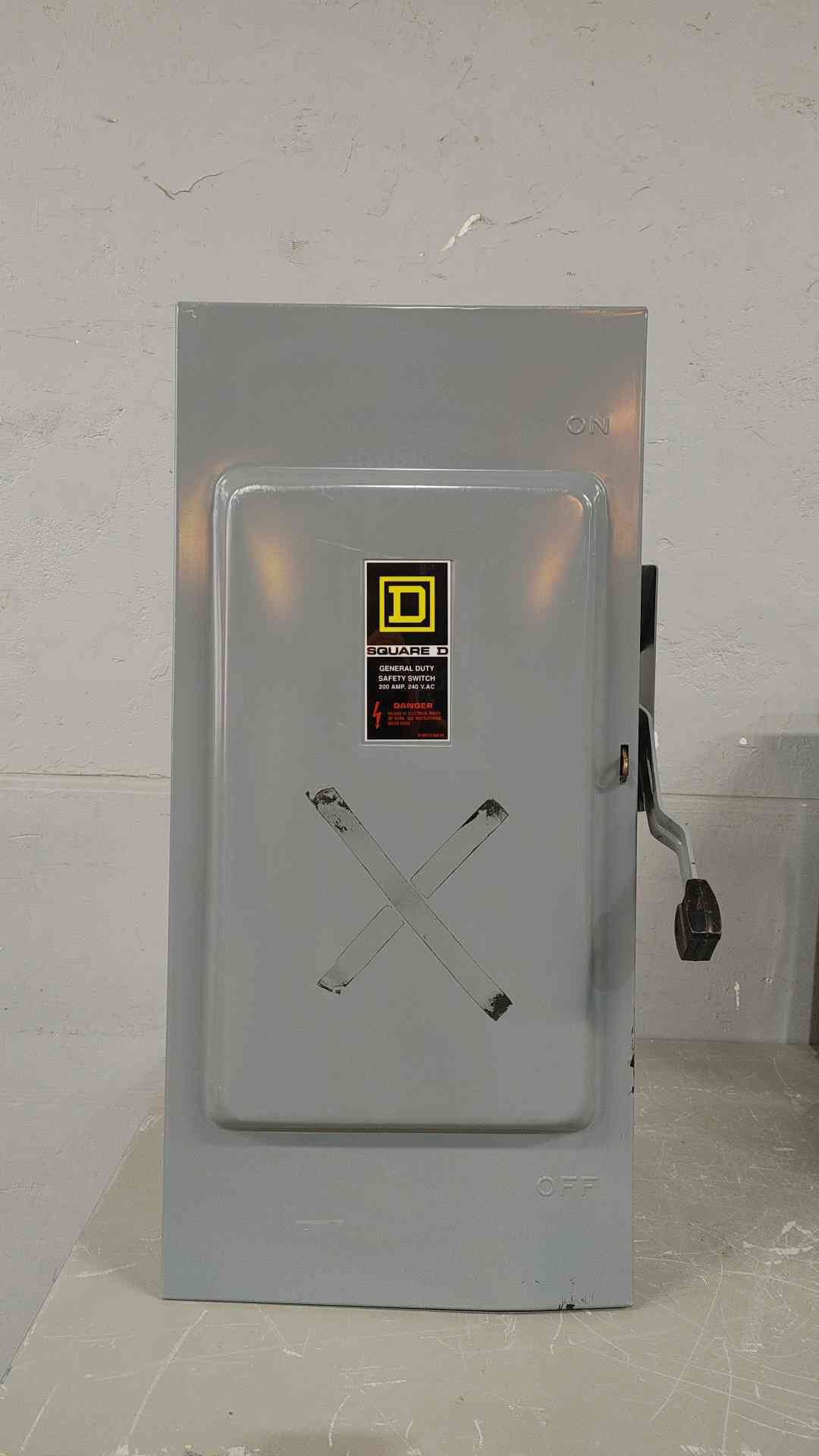 Square D 200A 240V General Duty Safety Switch D324N(SKU: 112681)