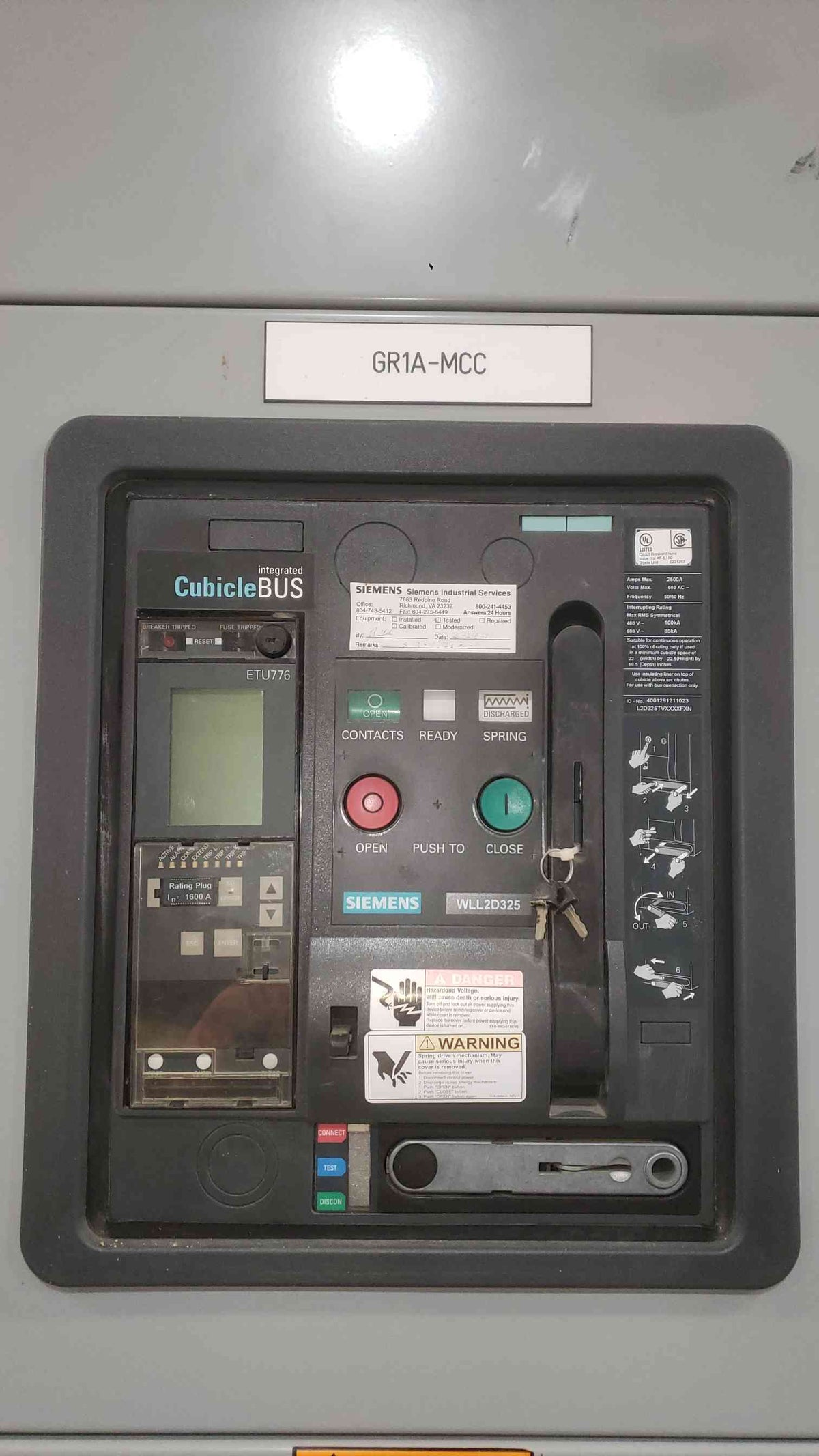 Siemens 3000A Cubicle Bus Switchgear Lineup 1x 3000A Main 2x 2500A Dist WLL2D330 & WLL2D325