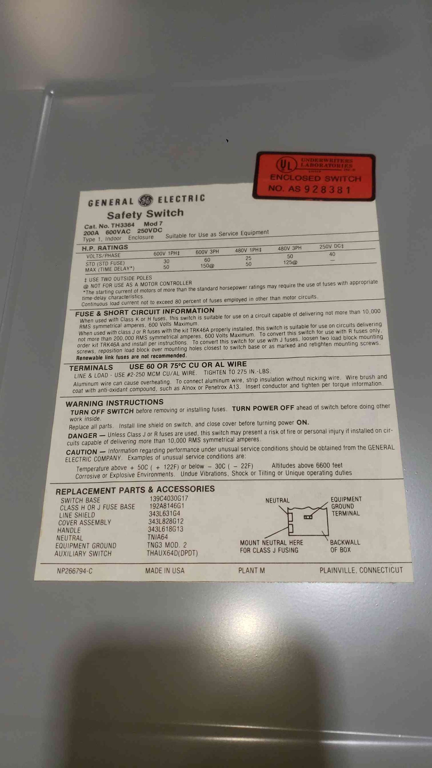 GE TH3364 200 Amp 600V 3-Pole Heavy Duty Safety Switch Disconnect Fused NEMA 1 (SKU: 112764)