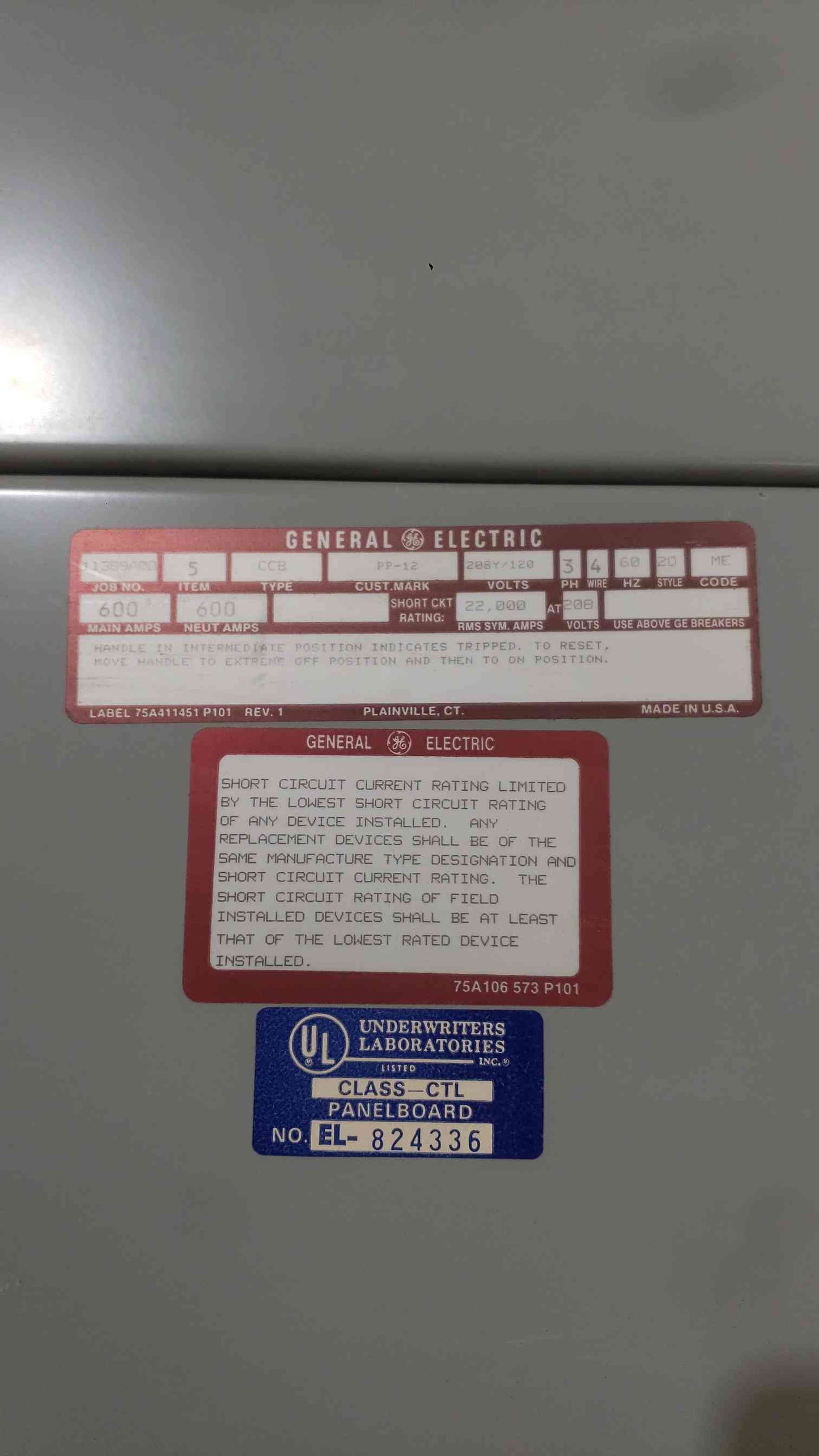 GE 600 Amp 208Y/120V 3-Phase 4-Wire Column Width Panelboard CCB PP-12 w/ TEB & THQD Breakers(SKU: 112806)