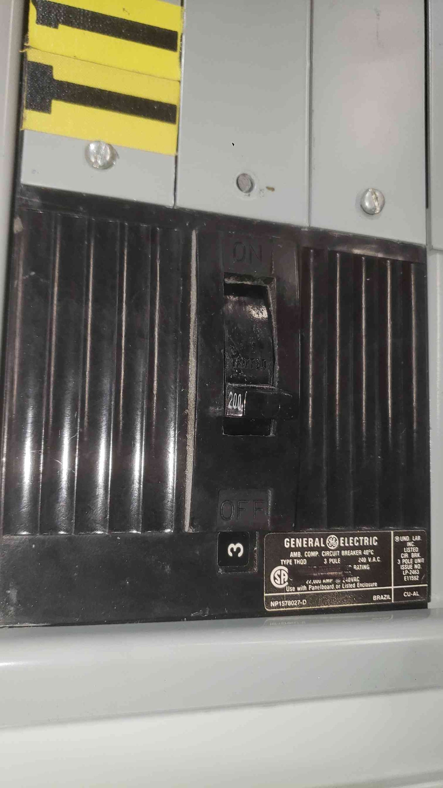 GE 600 Amp 208Y/120V 3-Phase 4-Wire Column Width Panelboard CCB PP-12 w/ TEB & THQD Breakers(SKU: 112806)