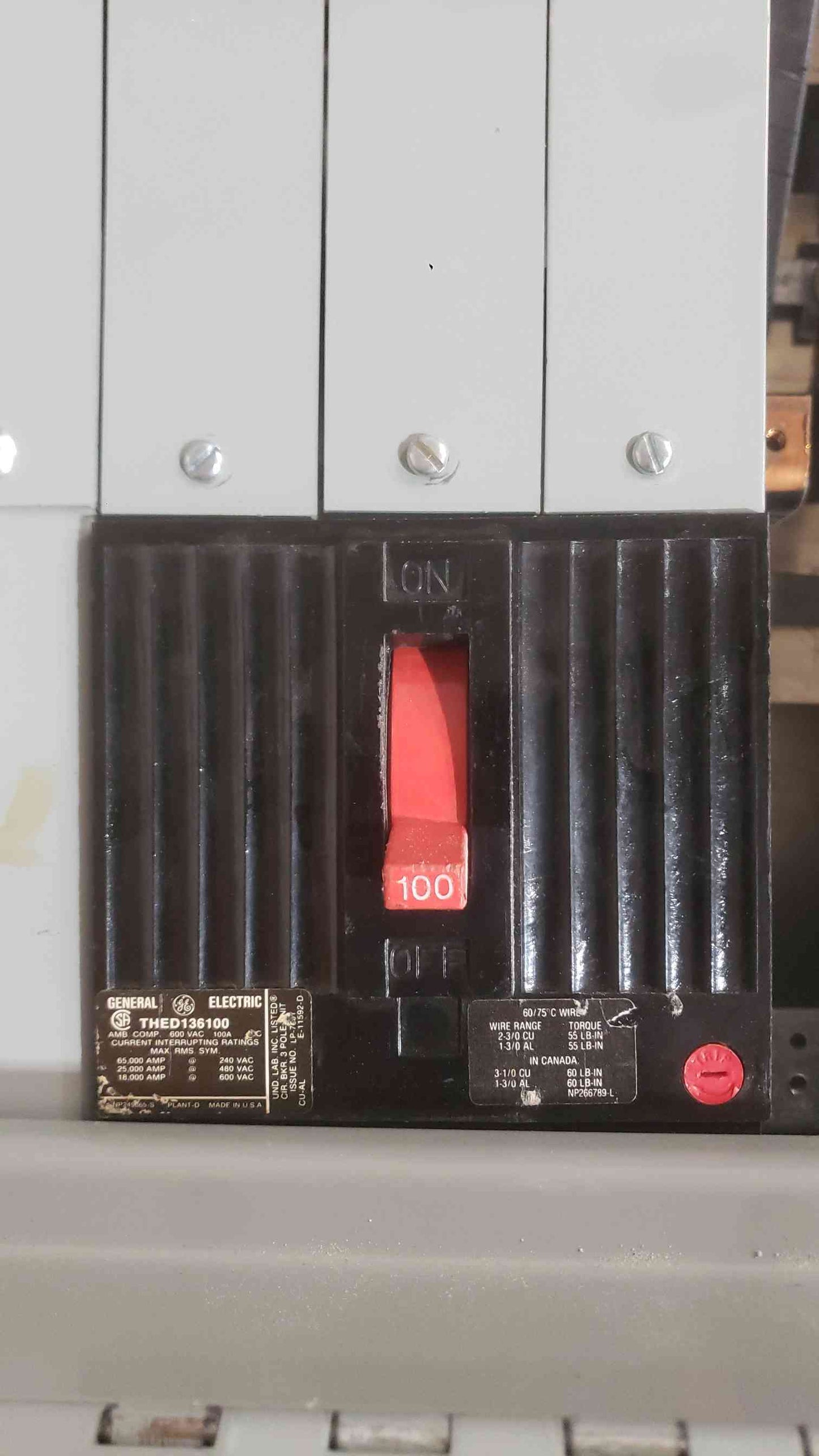 GE Spectra Series 600 Amp 208Y/120V 3PH 4W Distribution Panelboard CCB THED Breakers (SKU: 112809)