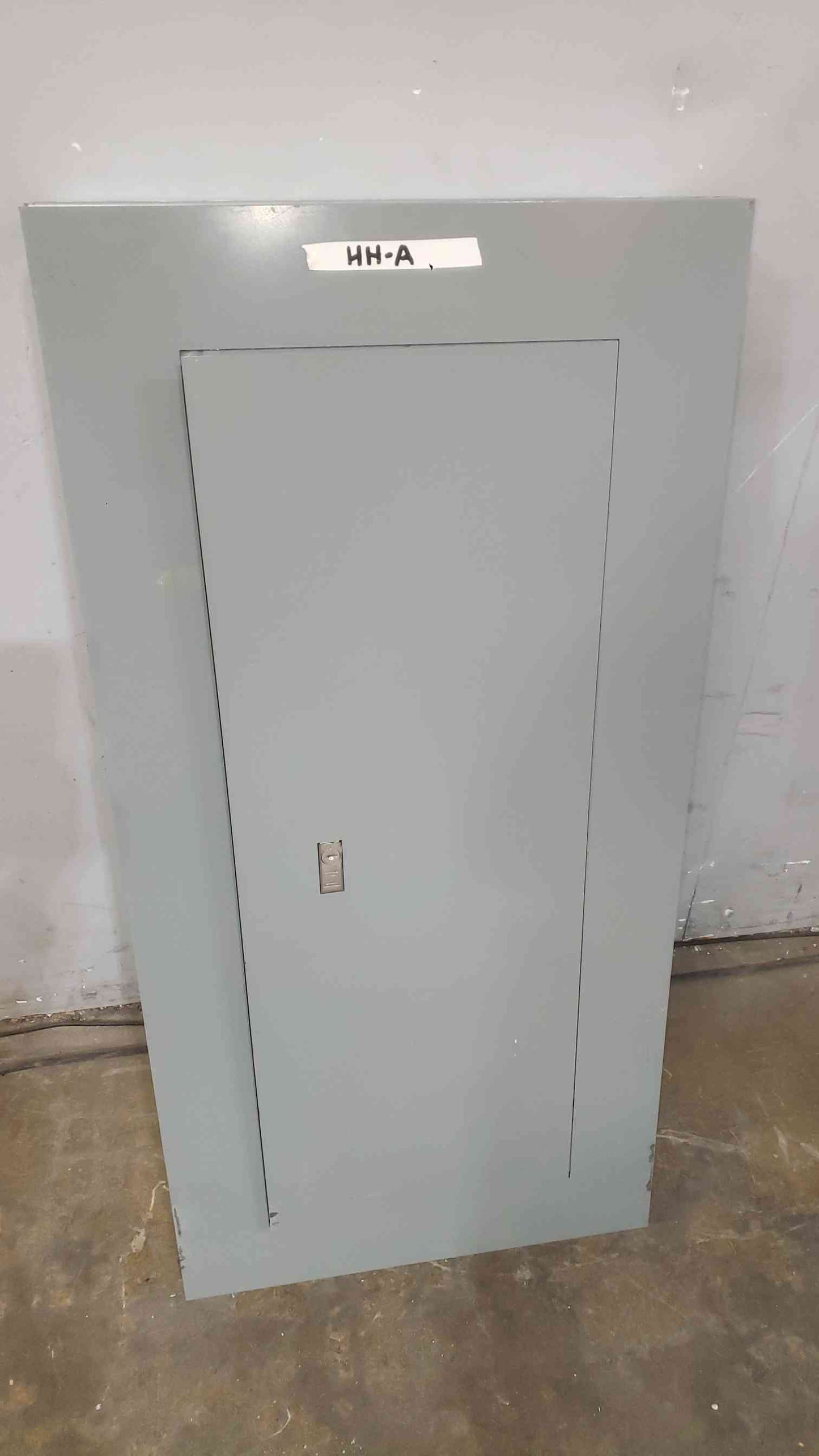 Square D NEHB Panelboard 225A 480Y/277V 3 Phase 4 Wire w/ EHB Breakers HH-A(SKU: 112789)