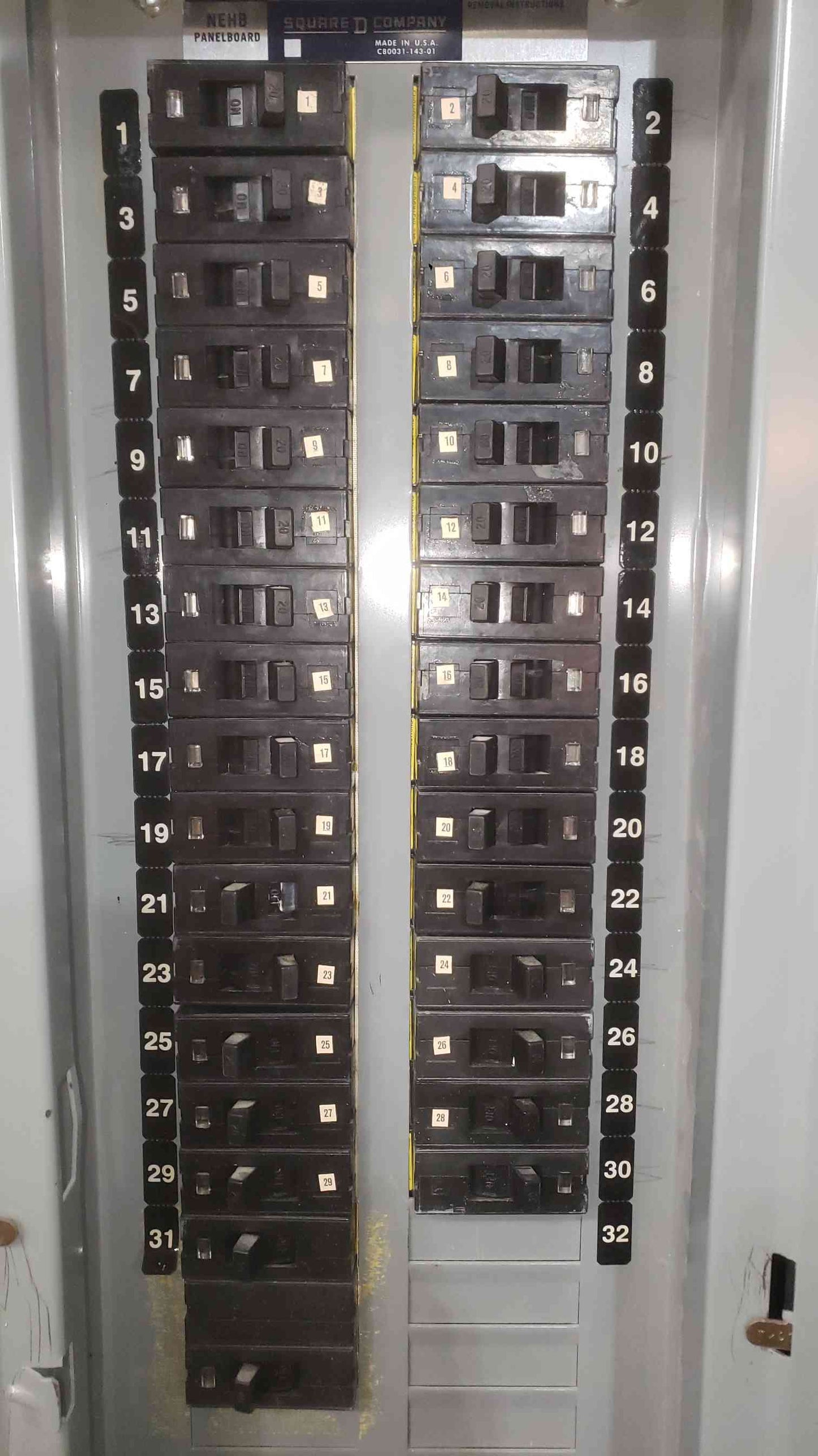 Square D NEHB Panelboard 225A 480Y/277V 3 Phase 4 Wire w/ EHB Breakers HH-A(SKU: 112789)