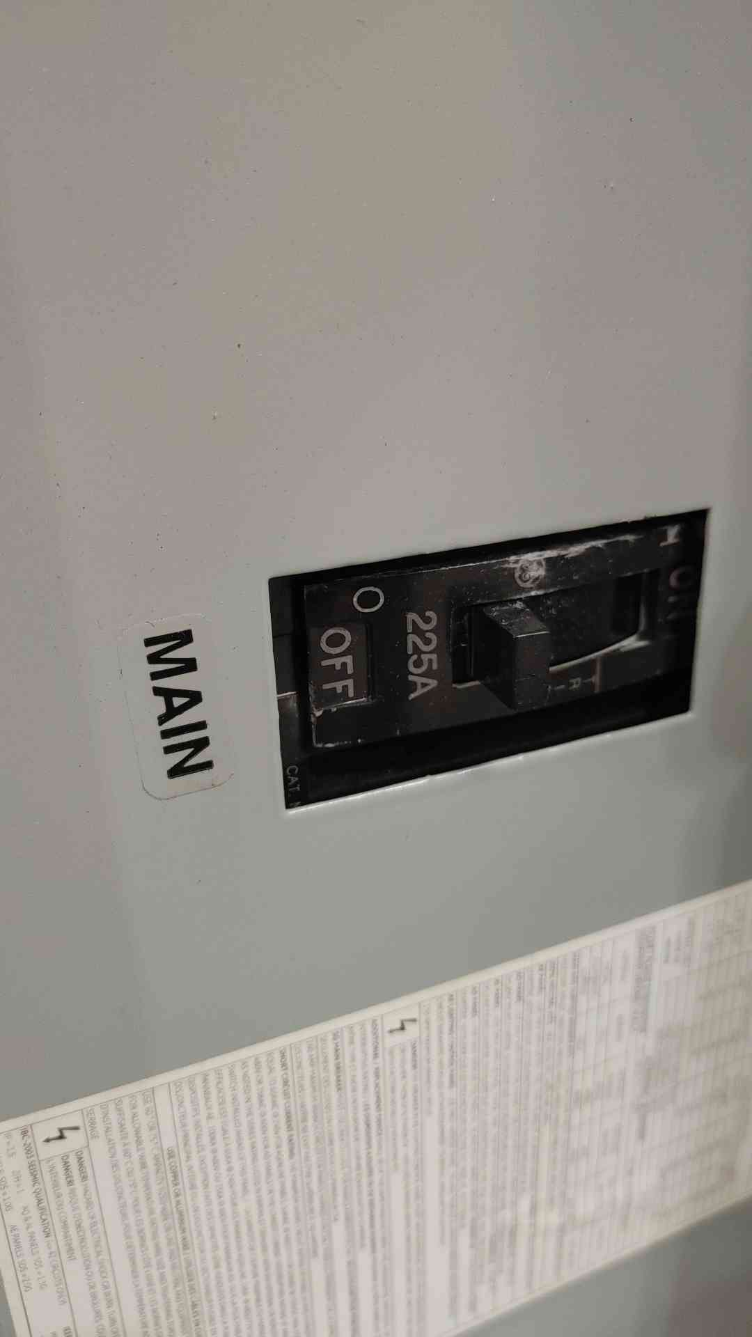 GE A-Series II 225 Amp 208Y/120V 3-Phase 42-Circuit Panelboard AQF3422ABX AF43S(SKU: 112824)