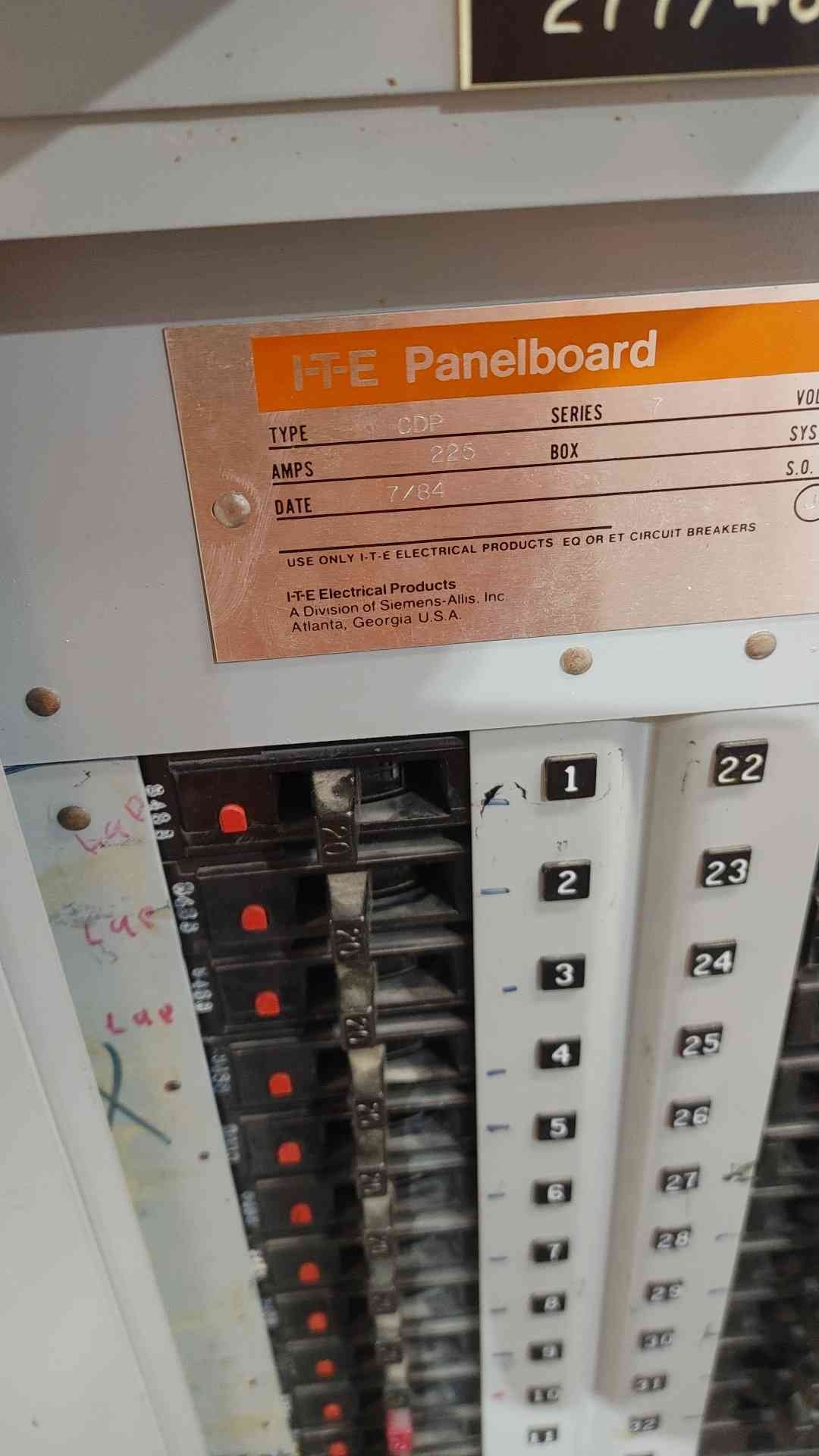 Siemens I-T-E CDP-7 Panelboard 225A 480Y/277V 3PH 4W 42-Circuit Distribution Panel (SKU: 112817)