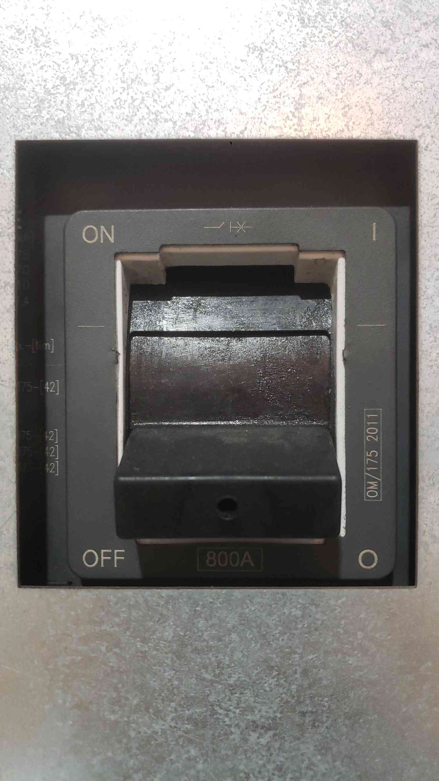 Emerson Liebert NXL 500kVA UPS 450kW 3-Phase 480V System with Battery Cabinets (SKU: 112932)