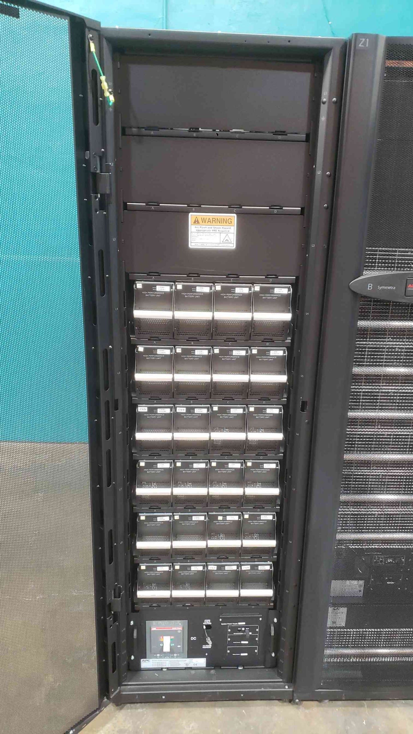 APC Symmetra PX 70KW Scalable 100kW UPS System 208V 3-Phase SYCF100KF Power Array w/ SYPM10KF Modules (SKU: 113038)